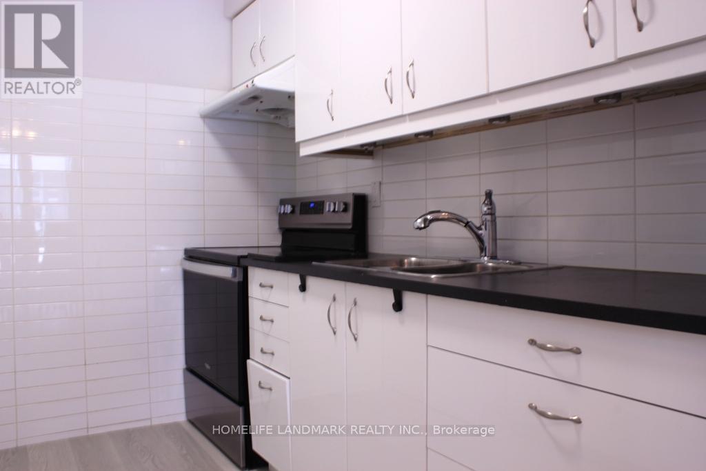 Property at 71 ROCK FERNWAY WAY image 5
