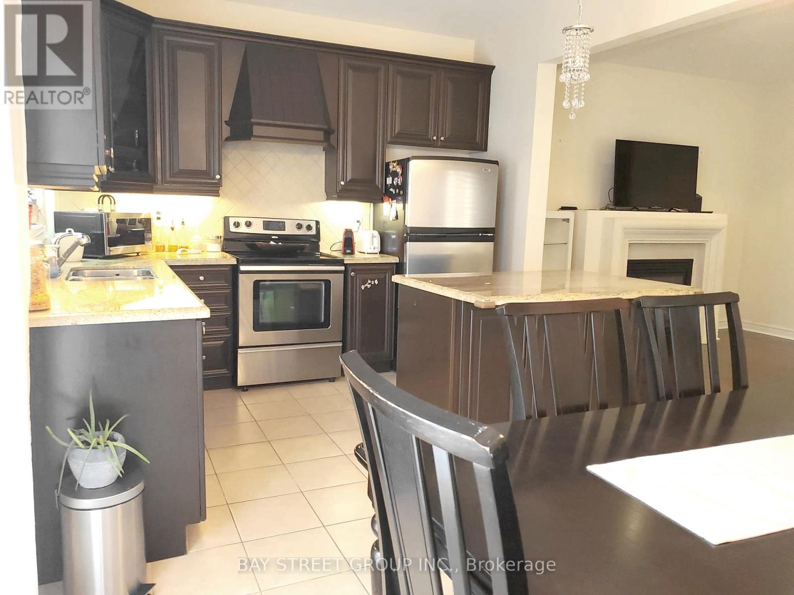 Property at 107 BOTICELLI WAY image 2