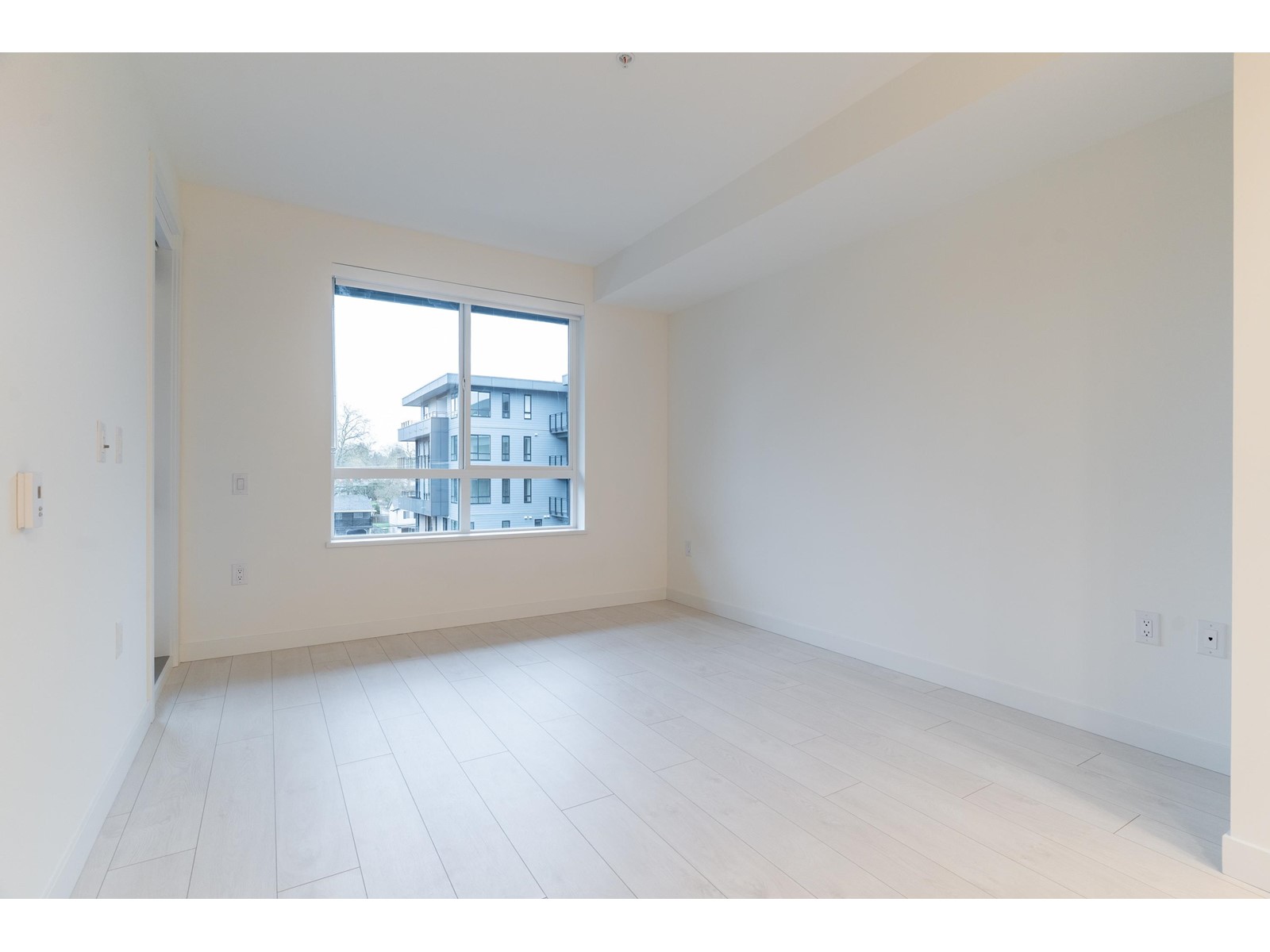 504 13439 94a Avenue, Surrey, British Columbia  V3V 0G9 - Photo 8 - R2970643