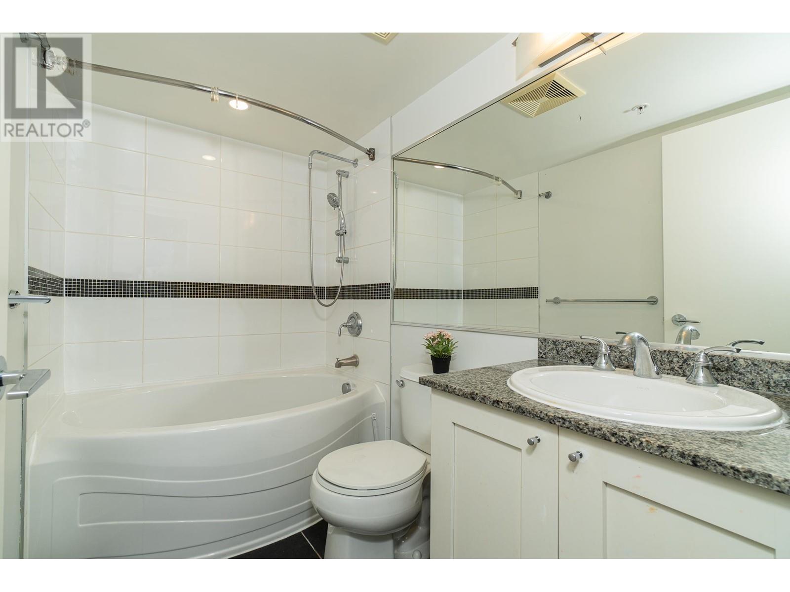 Listing Picture 14 of 18 : 605 7225 ACORN AVENUE, Burnaby / 本拿比 - 魯藝地產 Yvonne Lu Group - MLS Medallion Club Member