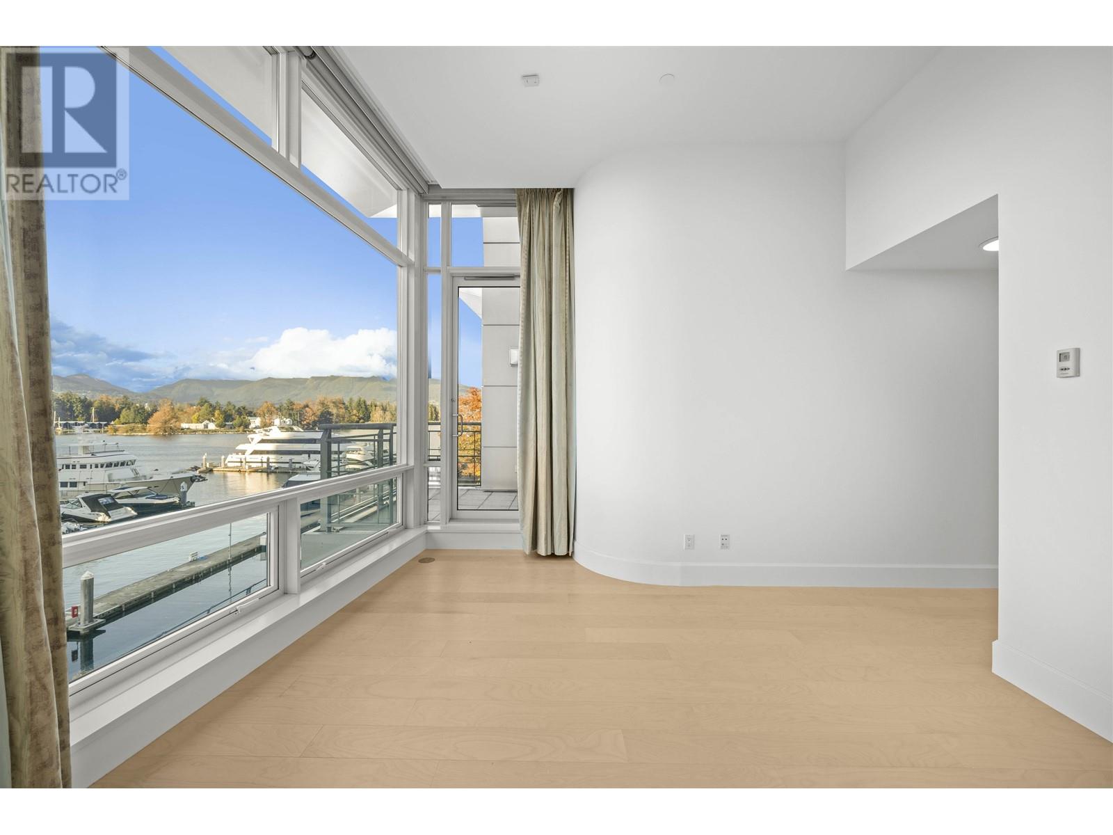 Listing Picture 14 of 21 : 103 323 JERVIS STREET, Vancouver / 溫哥華 - 魯藝地產 Yvonne Lu Group - MLS Medallion Club Member