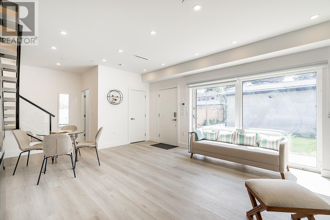 1 1936 E 36th Avenue, Vancouver, British Columbia  V5P 1C8 - Photo 8 - R2970848