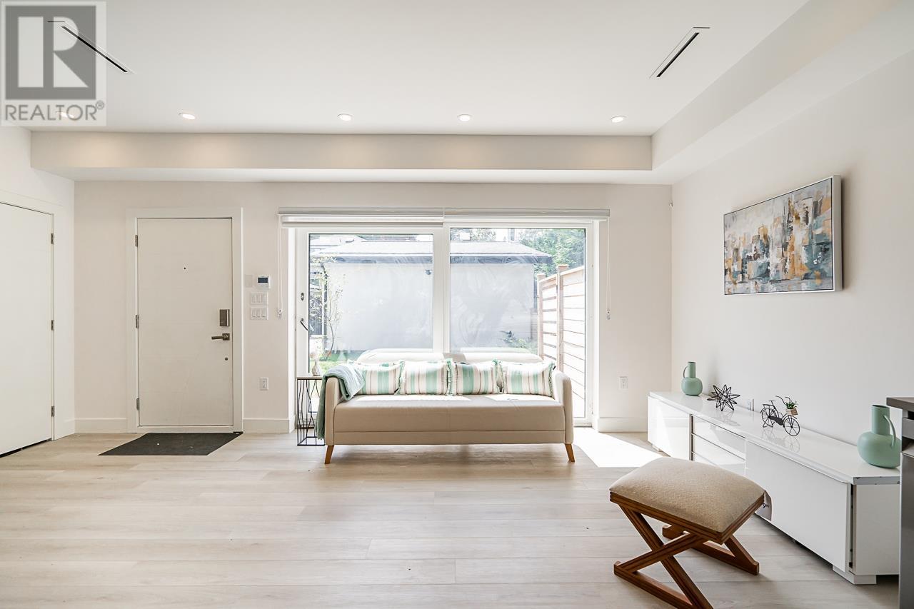 1 1936 E 36th Avenue, Vancouver, British Columbia  V5P 1C8 - Photo 6 - R2970848