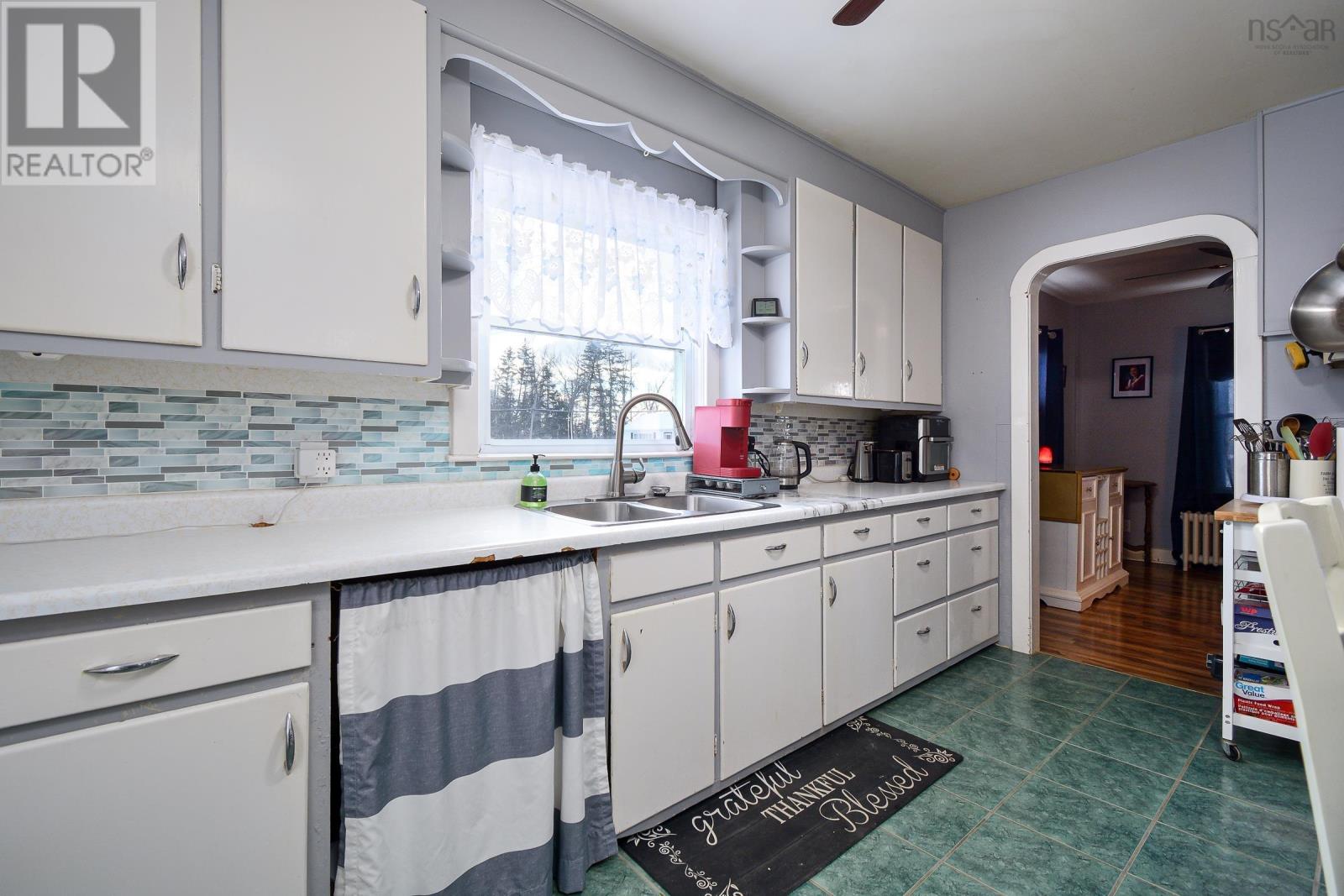 2073 Highway 327 Highway, Dutch Brook, Nova Scotia  B1L 1E9 - Photo 11 - 202503646