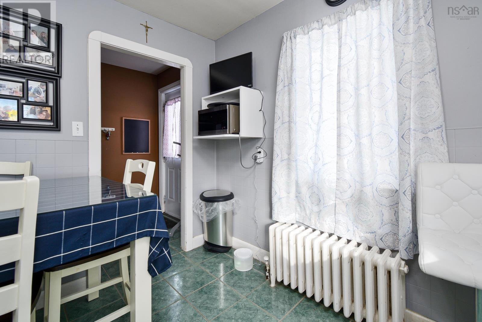 2073 Highway 327 Highway, Dutch Brook, Nova Scotia  B1L 1E9 - Photo 9 - 202503646