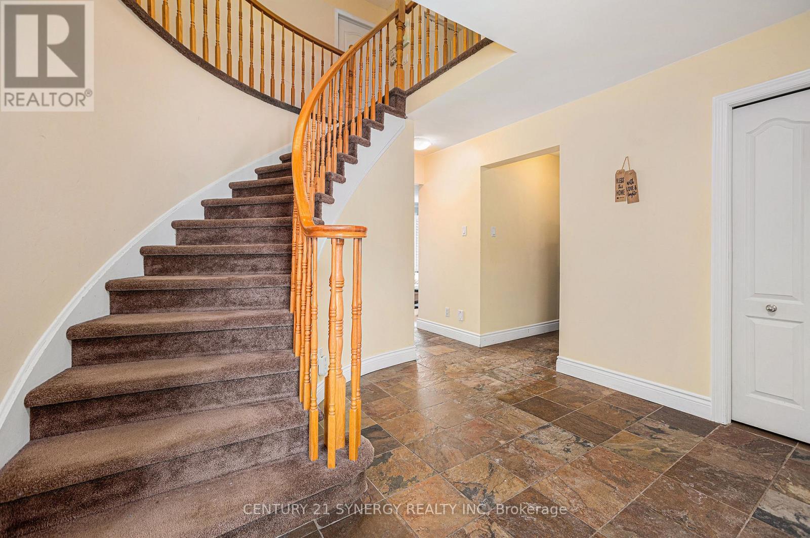 Property at 666 MATHIEU WAY image 5