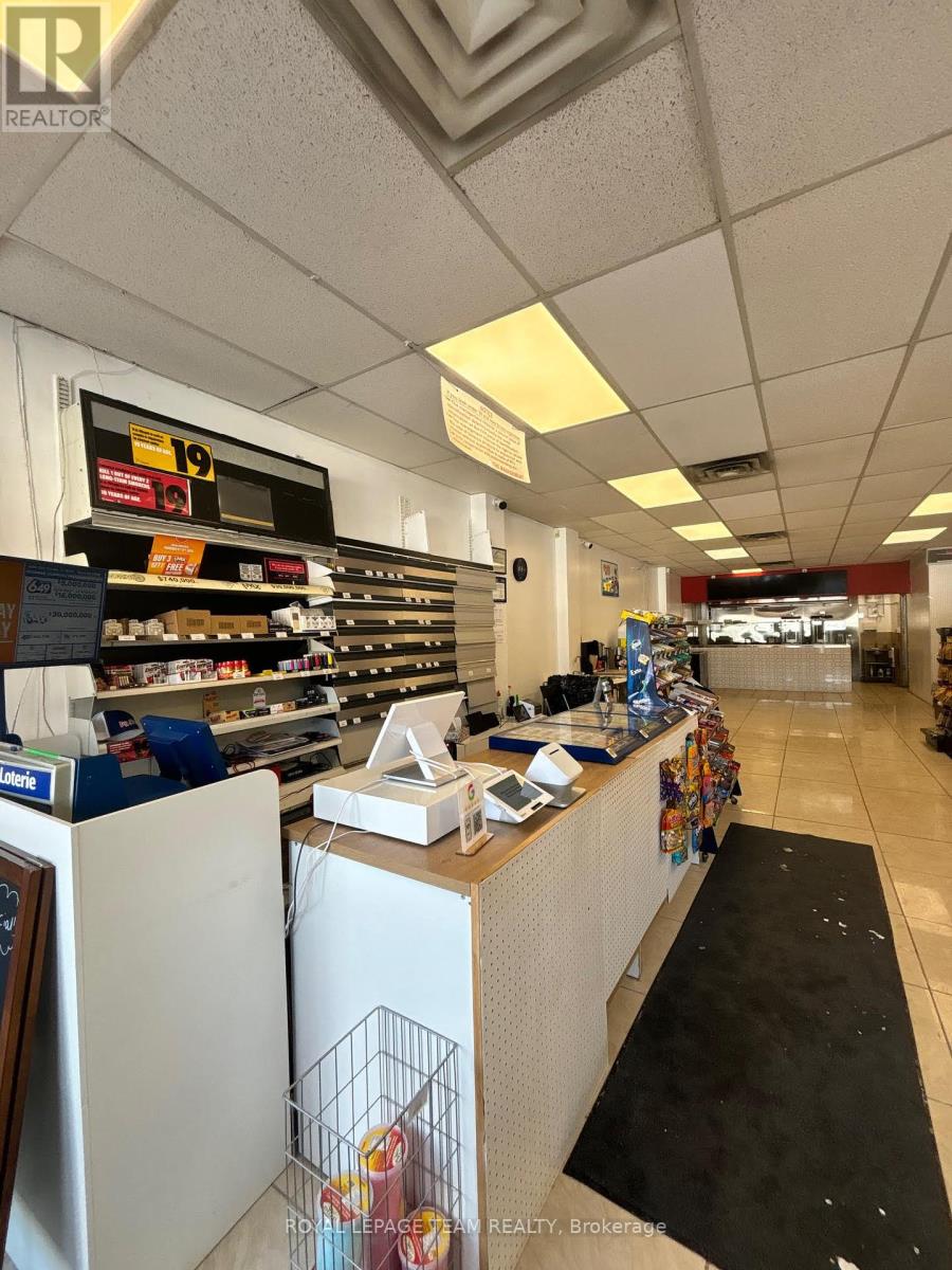 Unit B - 876 Montreal Road, Ottawa, Ontario  K1K 4L3 - Photo 30 - X11990681