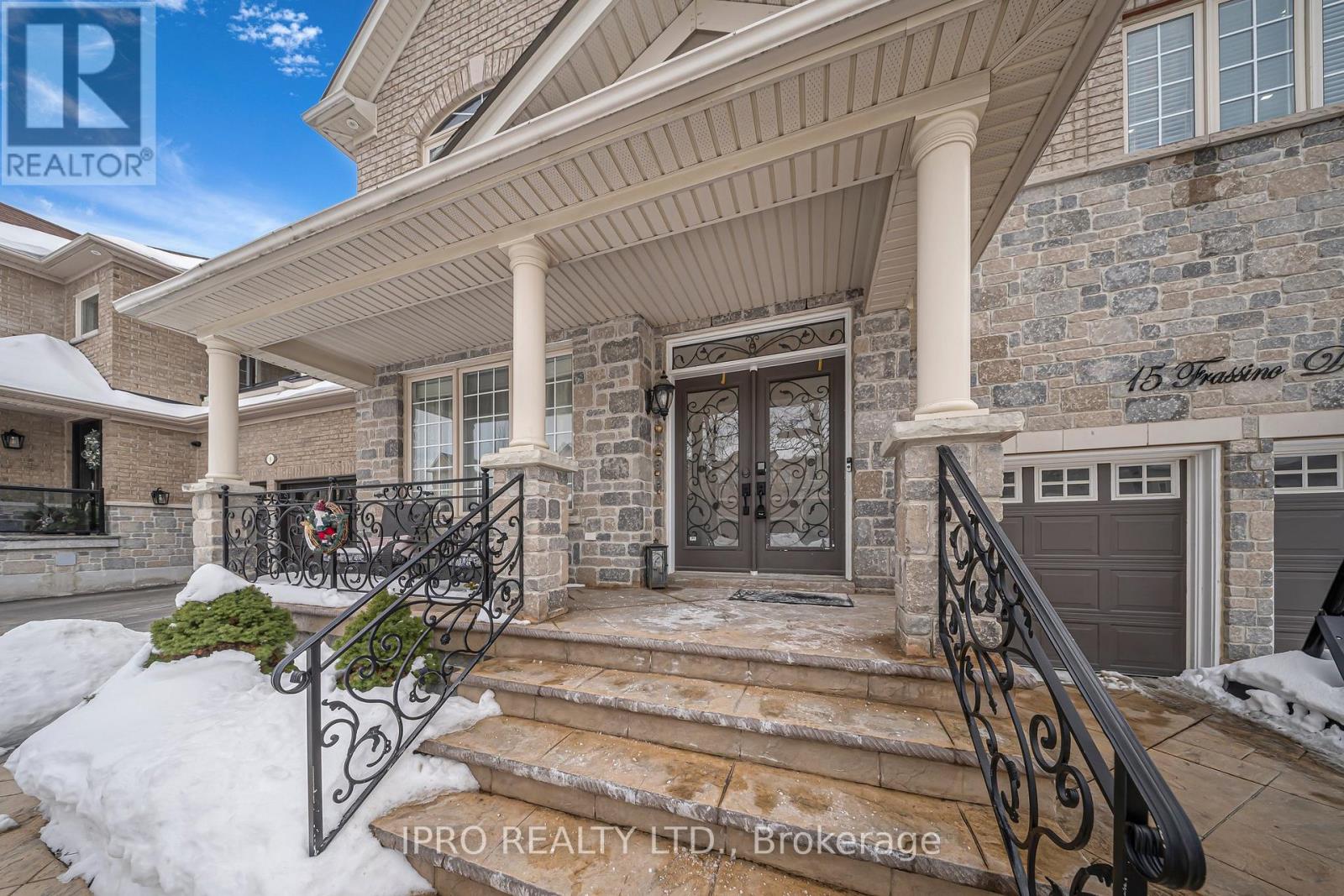 15 Frassino Drive, Vaughan, Ontario  L4H 0L9 - Photo 2 - N11990679