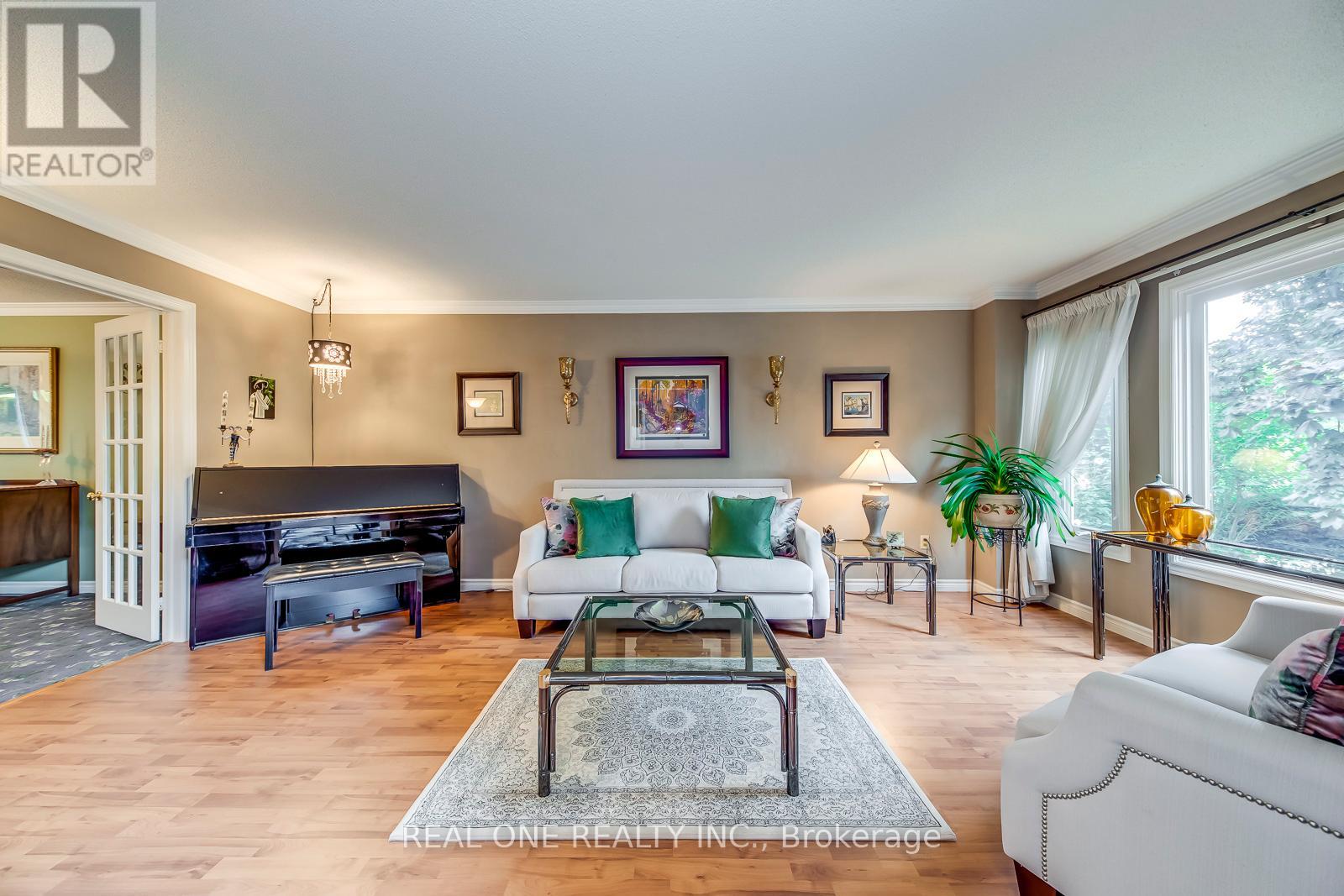 566 Blenheim Crescent, Oakville, Ontario  L6J 6P4 - Photo 6 - W11990732