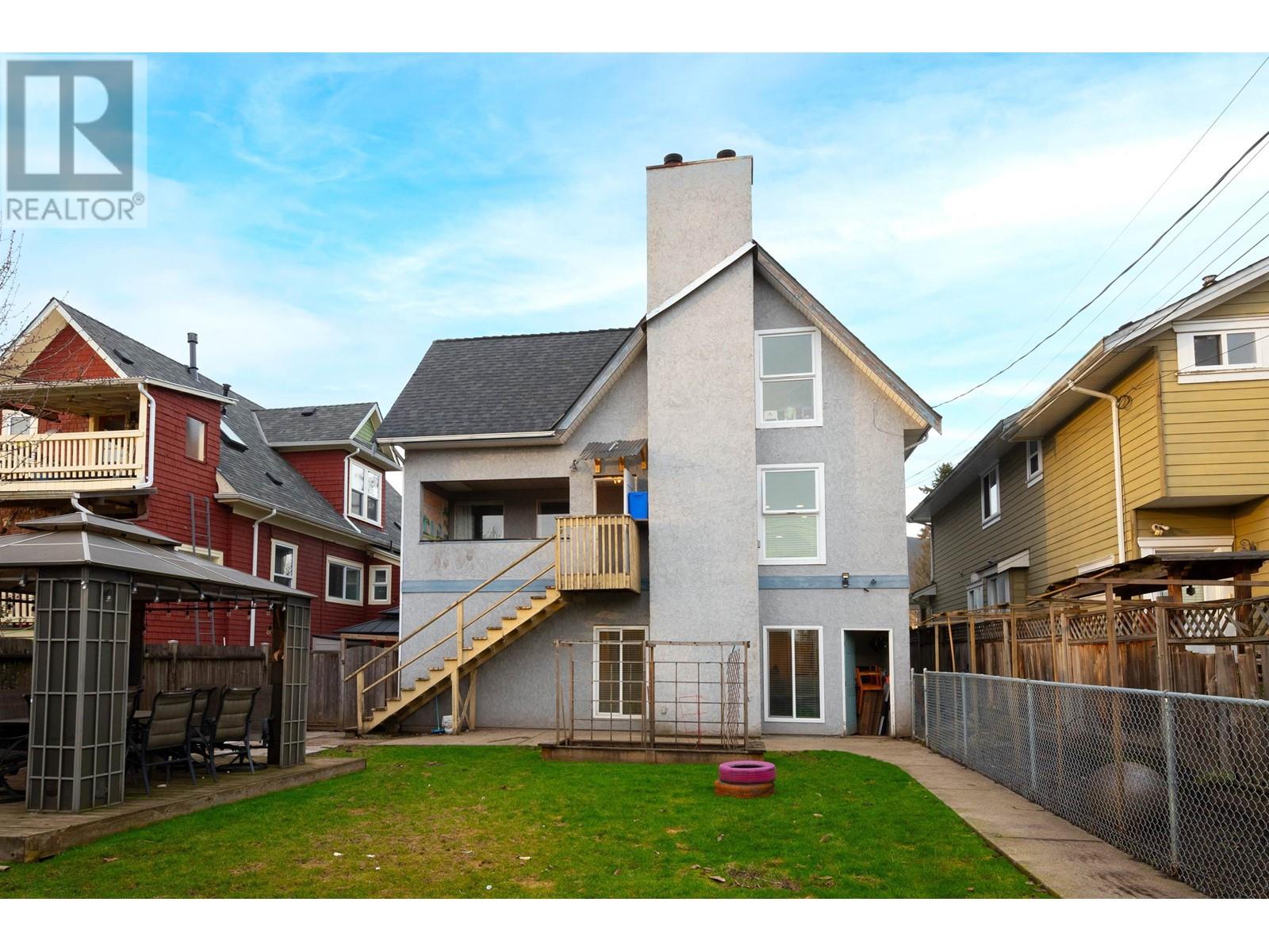 241-243 E 19th Street, North Vancouver, British Columbia  V7L 2Z1 - Photo 36 - R2969795