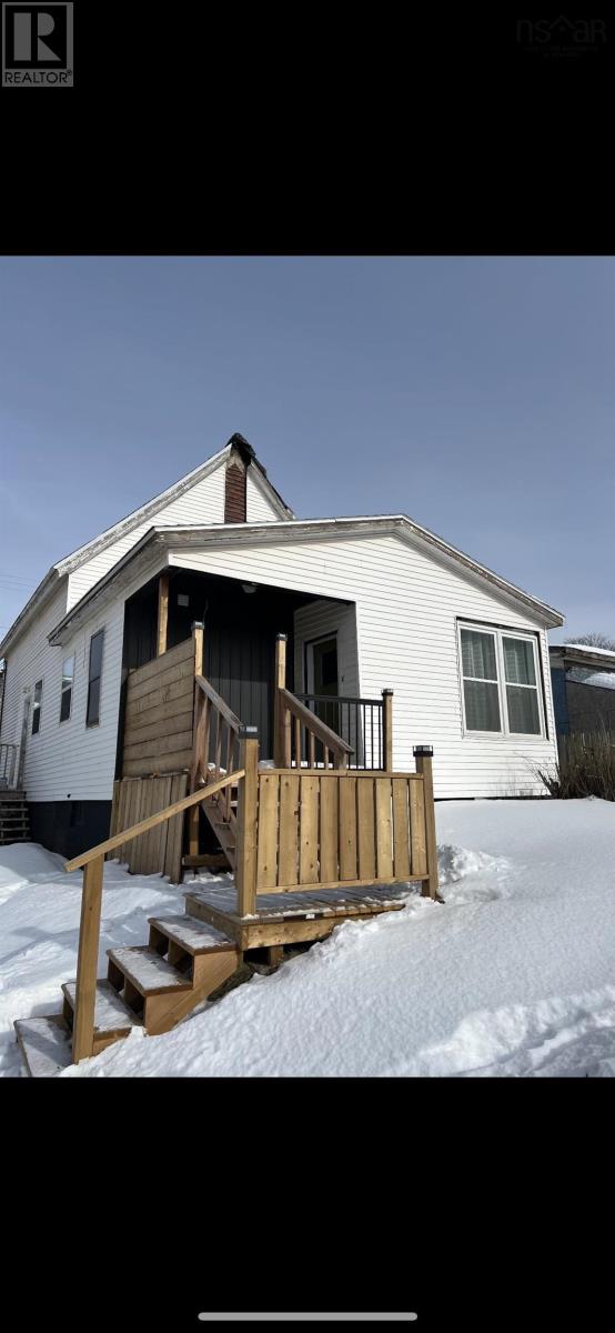 54 Laplanche Street, Amherst, Nova Scotia  B4H 3G8 - Photo 7 - 202503676