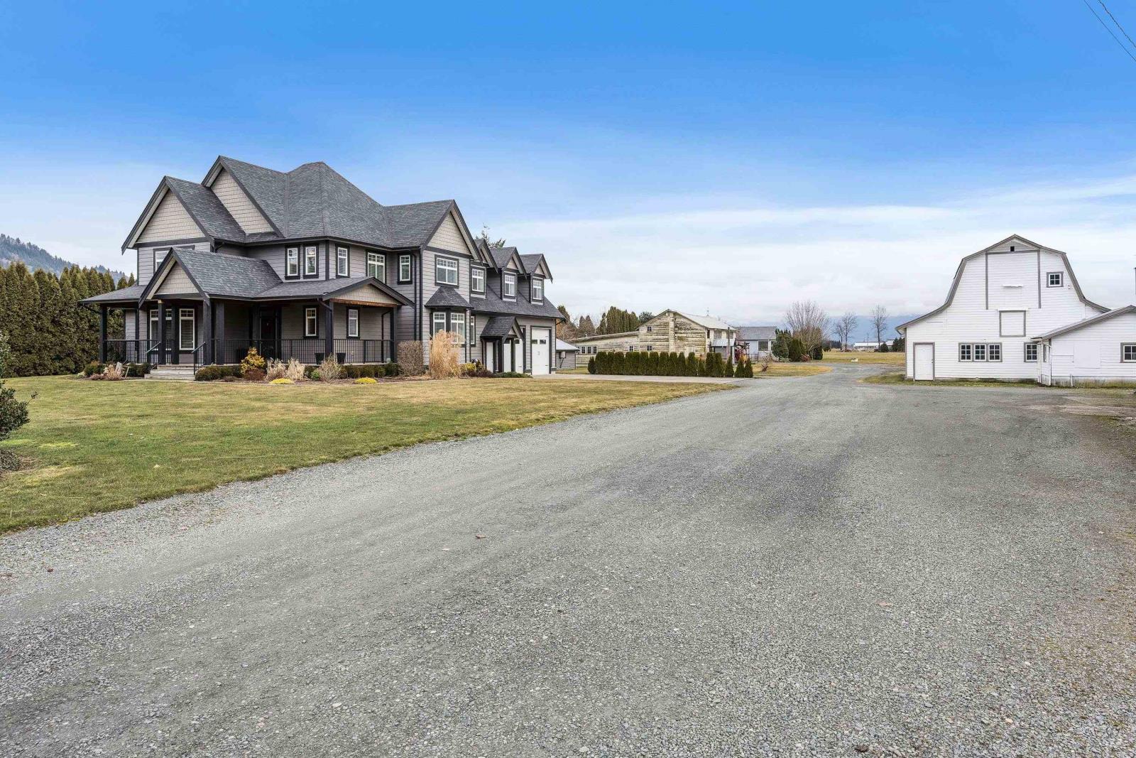 6920 Sumas Prairie Road, Greendale, Chilliwack, British Columbia  V2R 4K1 - Photo 2 - R2970480