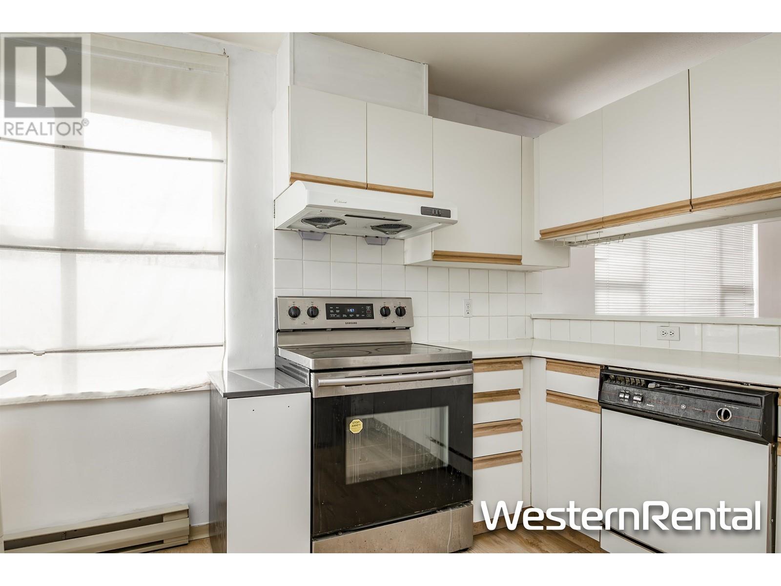 300 1518 W 70th Avenue, Vancouver, British Columbia  V6P 2Z7 - Photo 3 - R2971286