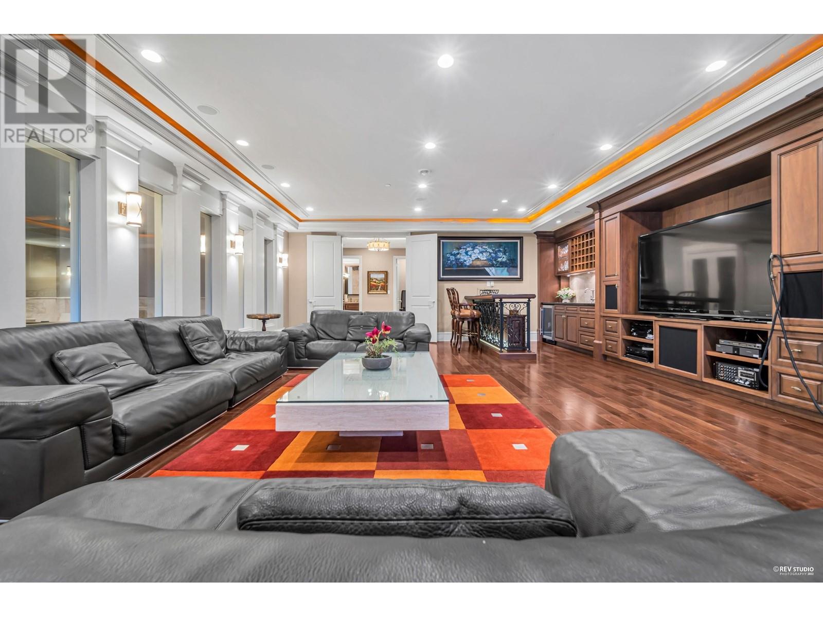 Listing Picture 24 of 35 : 1257 W 32 AVENUE, Vancouver / 溫哥華 - 魯藝地產 Yvonne Lu Group - MLS Medallion Club Member
