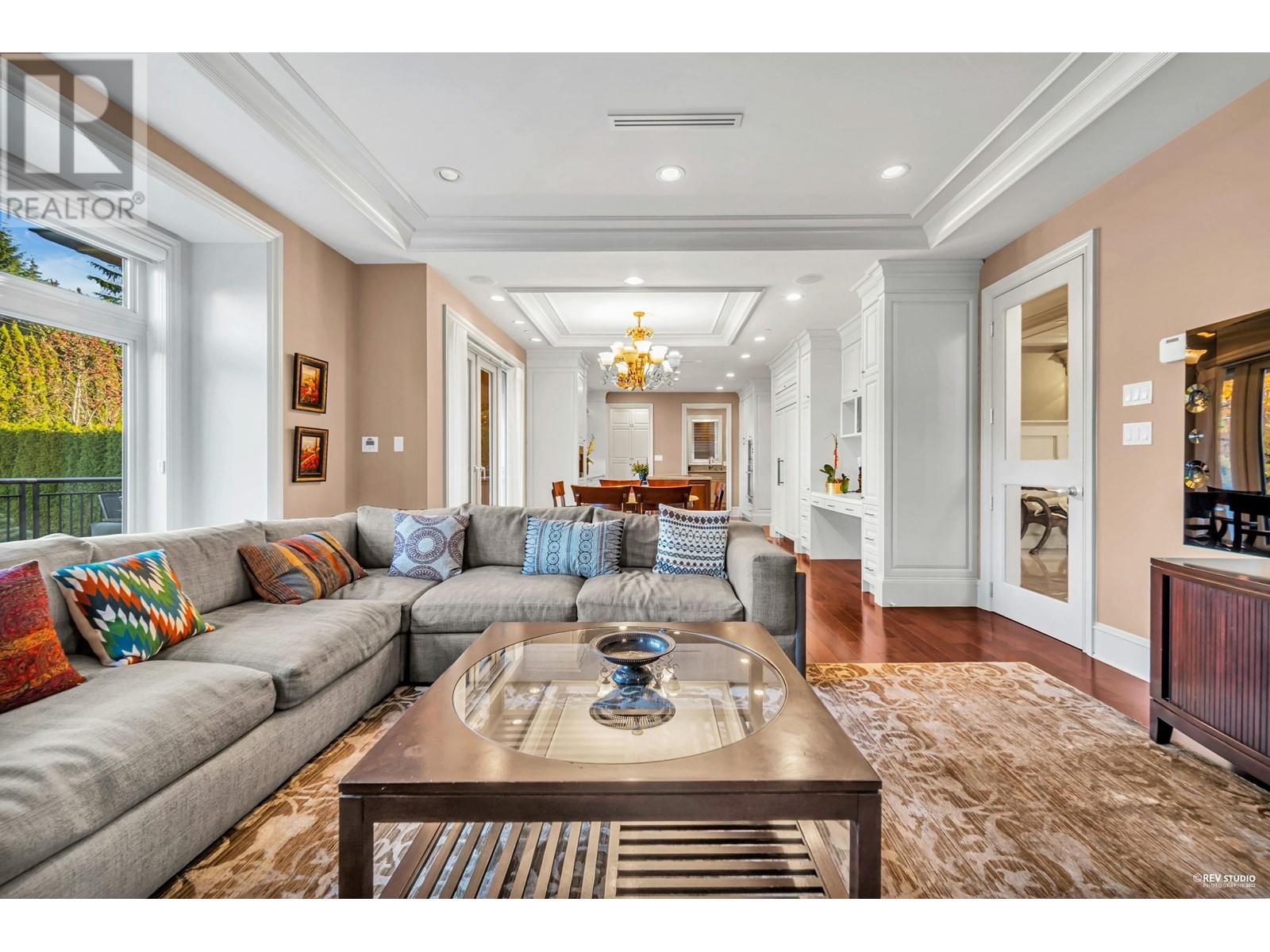 Listing Picture 9 of 35 : 1257 W 32 AVENUE, Vancouver / 溫哥華 - 魯藝地產 Yvonne Lu Group - MLS Medallion Club Member