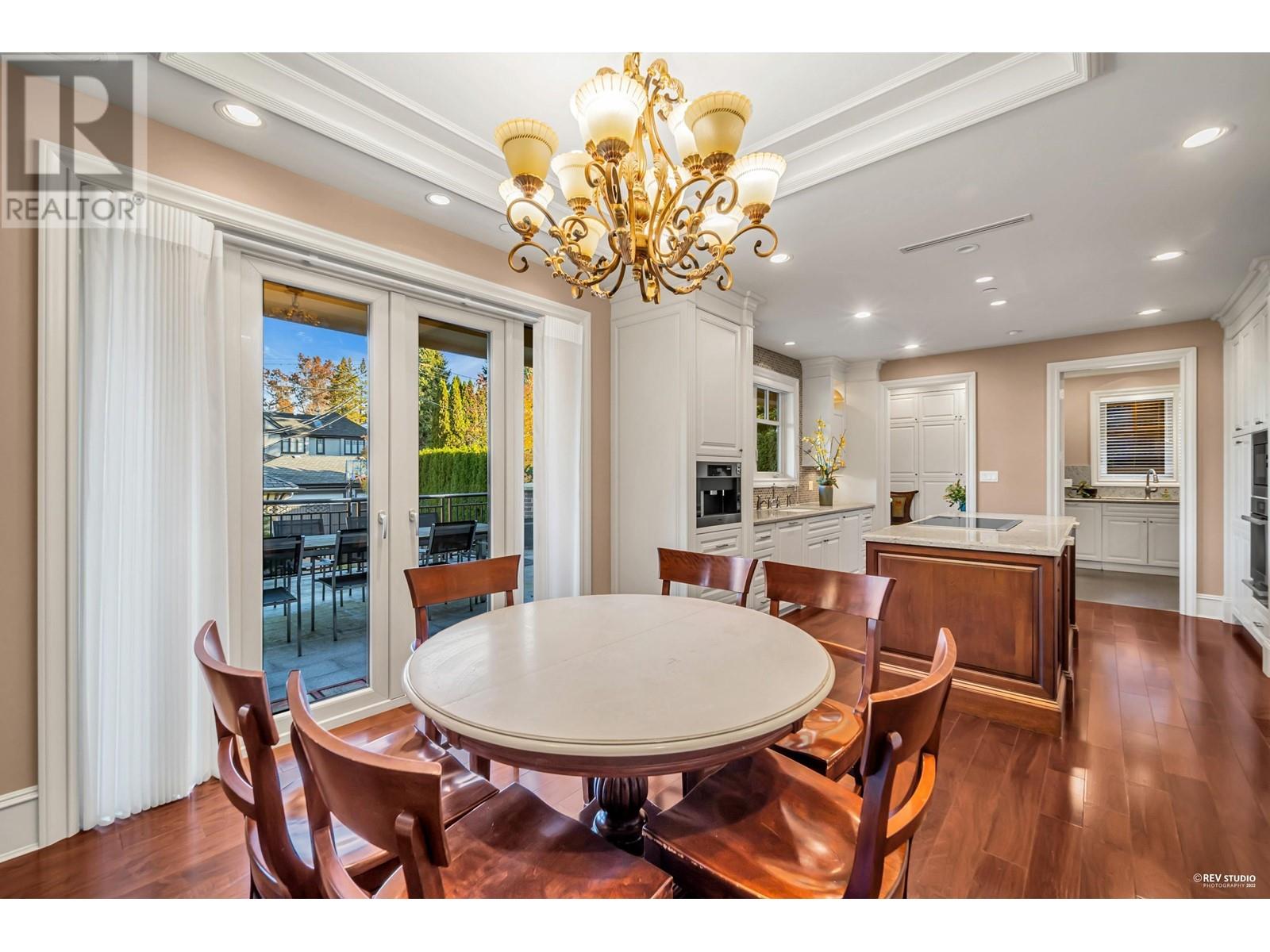Listing Picture 12 of 35 : 1257 W 32 AVENUE, Vancouver / 溫哥華 - 魯藝地產 Yvonne Lu Group - MLS Medallion Club Member