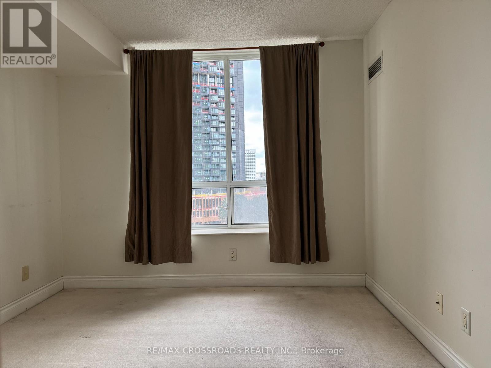 802 - 1103 Leslie Street, Toronto, Ontario  M3C 4G8 - Photo 8 - C11991000