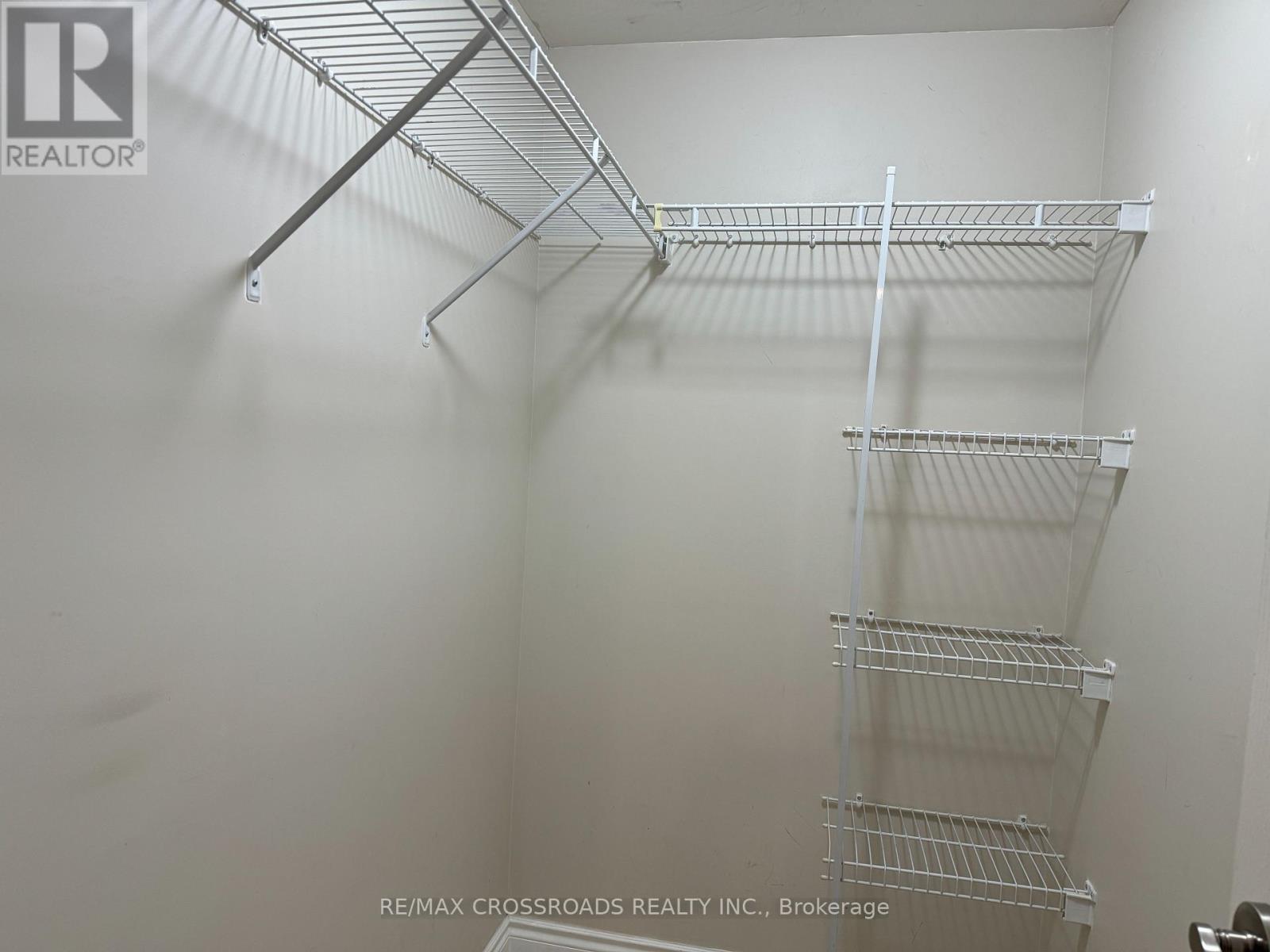 802 - 1103 Leslie Street, Toronto, Ontario  M3C 4G8 - Photo 9 - C11991000