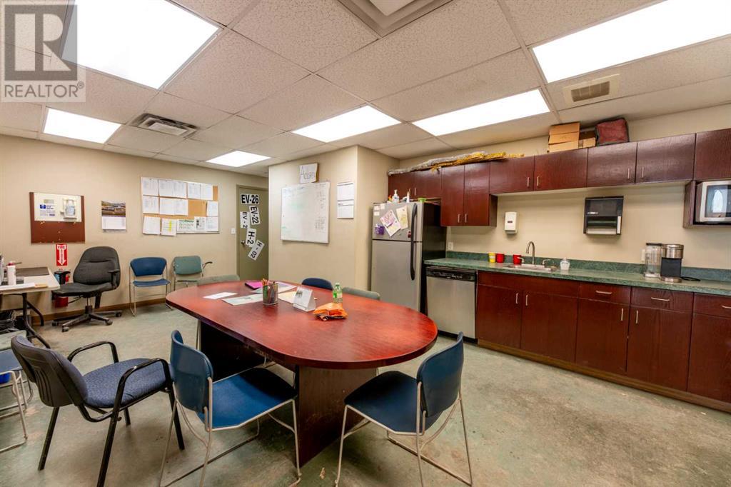156 Steele Crescent, Hinton, Alberta  T7V 2G5 - Photo 7 - A2193210