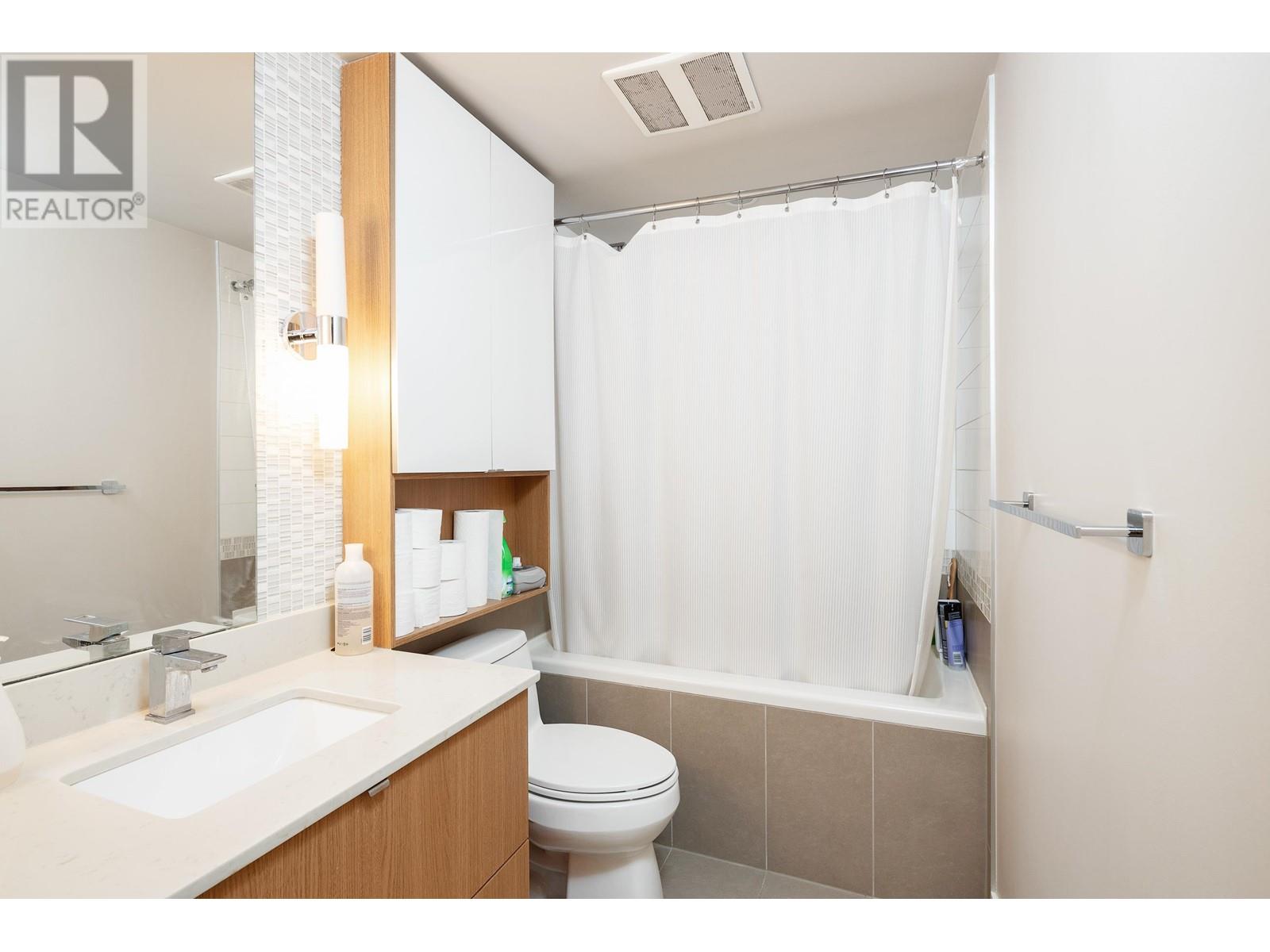 Listing Picture 7 of 22 : 322 159 W 2ND AVENUE, Vancouver / 溫哥華 - 魯藝地產 Yvonne Lu Group - MLS Medallion Club Member