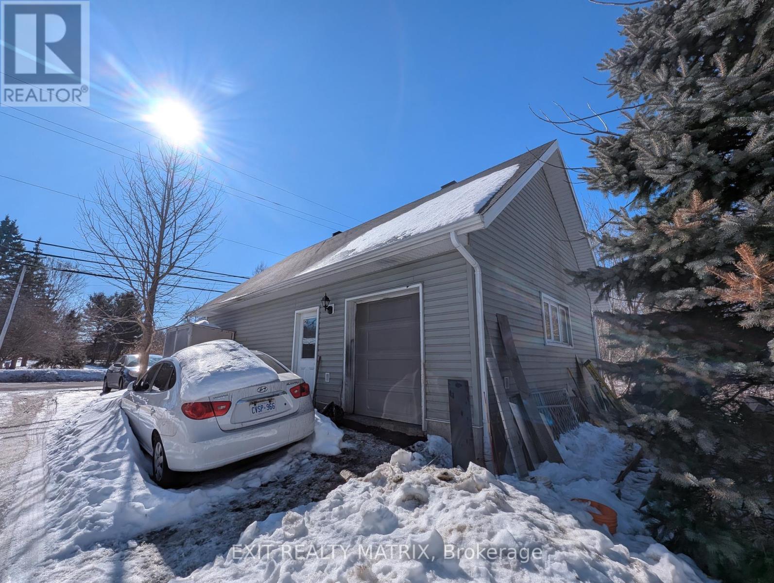 1429 Meadow Drive, Ottawa, Ontario  K4P 1B1 - Photo 4 - X11991293