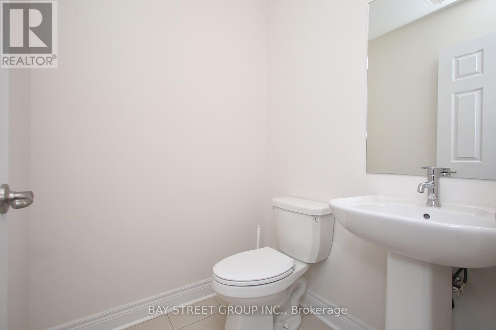 102 Carrville Woods Circle, Vaughan, Ontario  L6A 4Z6 - Photo 36 - N11961877