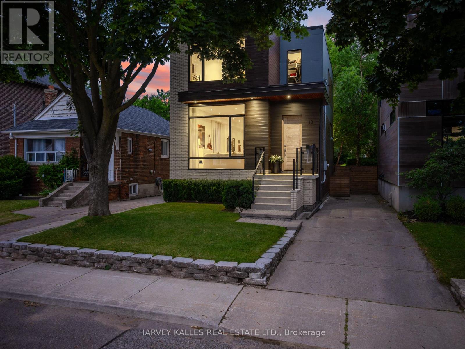 13 Barfield Avenue, Toronto, Ontario  M4J 4N4 - Photo 30 - E11991315