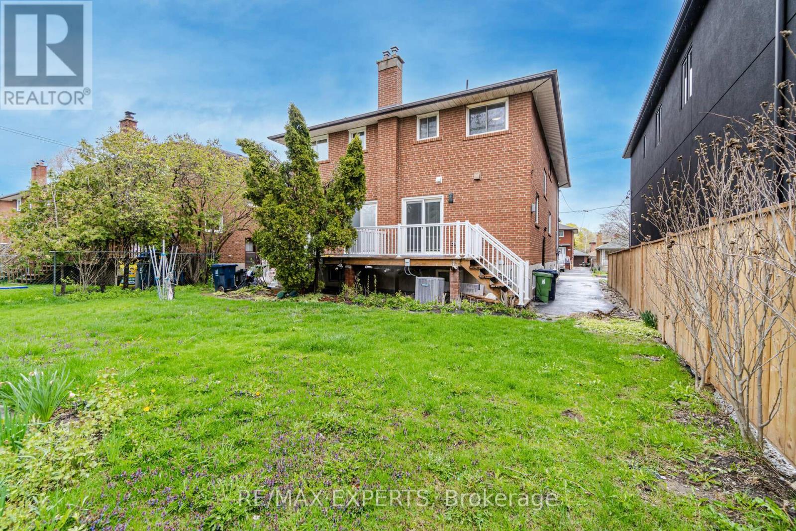 154 Sheldon Avenue, Toronto, Ontario  M8W 4L6 - Photo 40 - W11991258