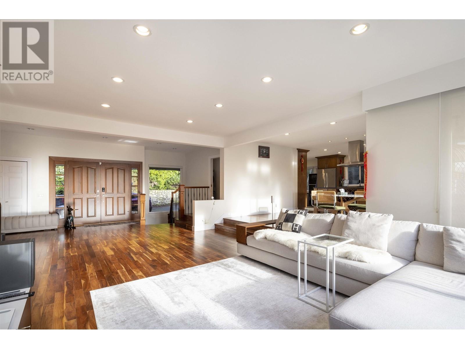 1130 Groveland Court, West Vancouver, British Columbia  V7S 1Z6 - Photo 10 - R2971260