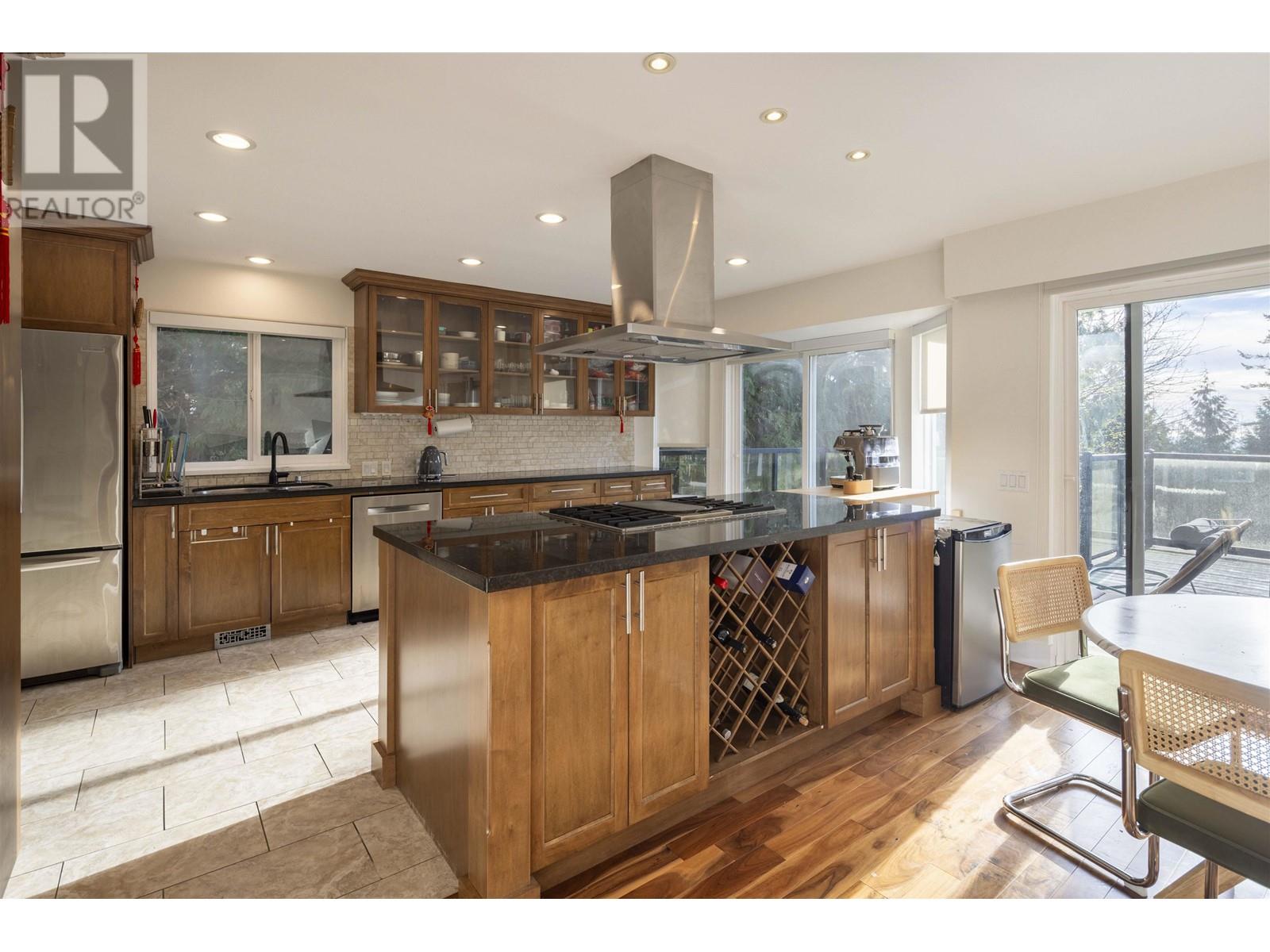 1130 Groveland Court, West Vancouver, British Columbia  V7S 1Z6 - Photo 12 - R2971260