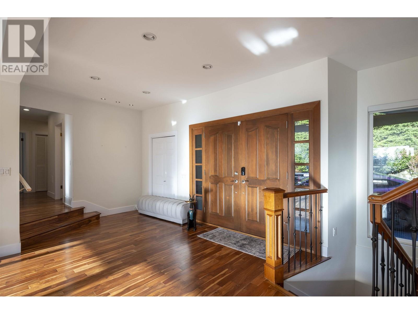 1130 Groveland Court, West Vancouver, British Columbia  V7S 1Z6 - Photo 9 - R2971260