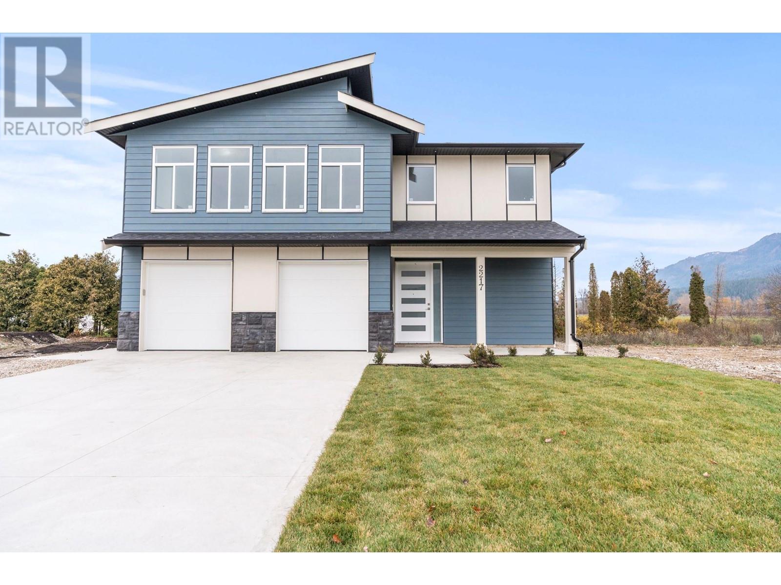 2217 Heitman Street, Enderby, British Columbia  V0E 1V2 - Photo 45 - 10335723