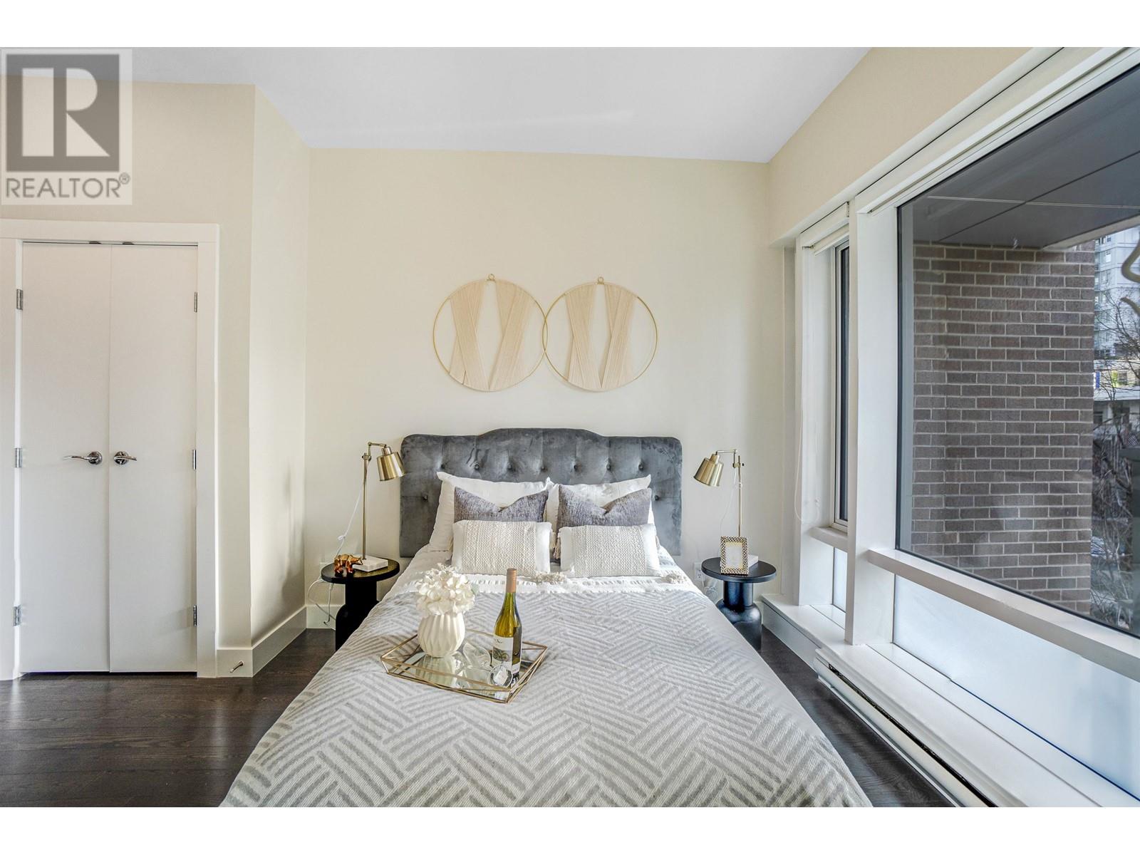 Listing Picture 13 of 19 : 206 535 SMITHE STREET, Vancouver / 溫哥華 - 魯藝地產 Yvonne Lu Group - MLS Medallion Club Member