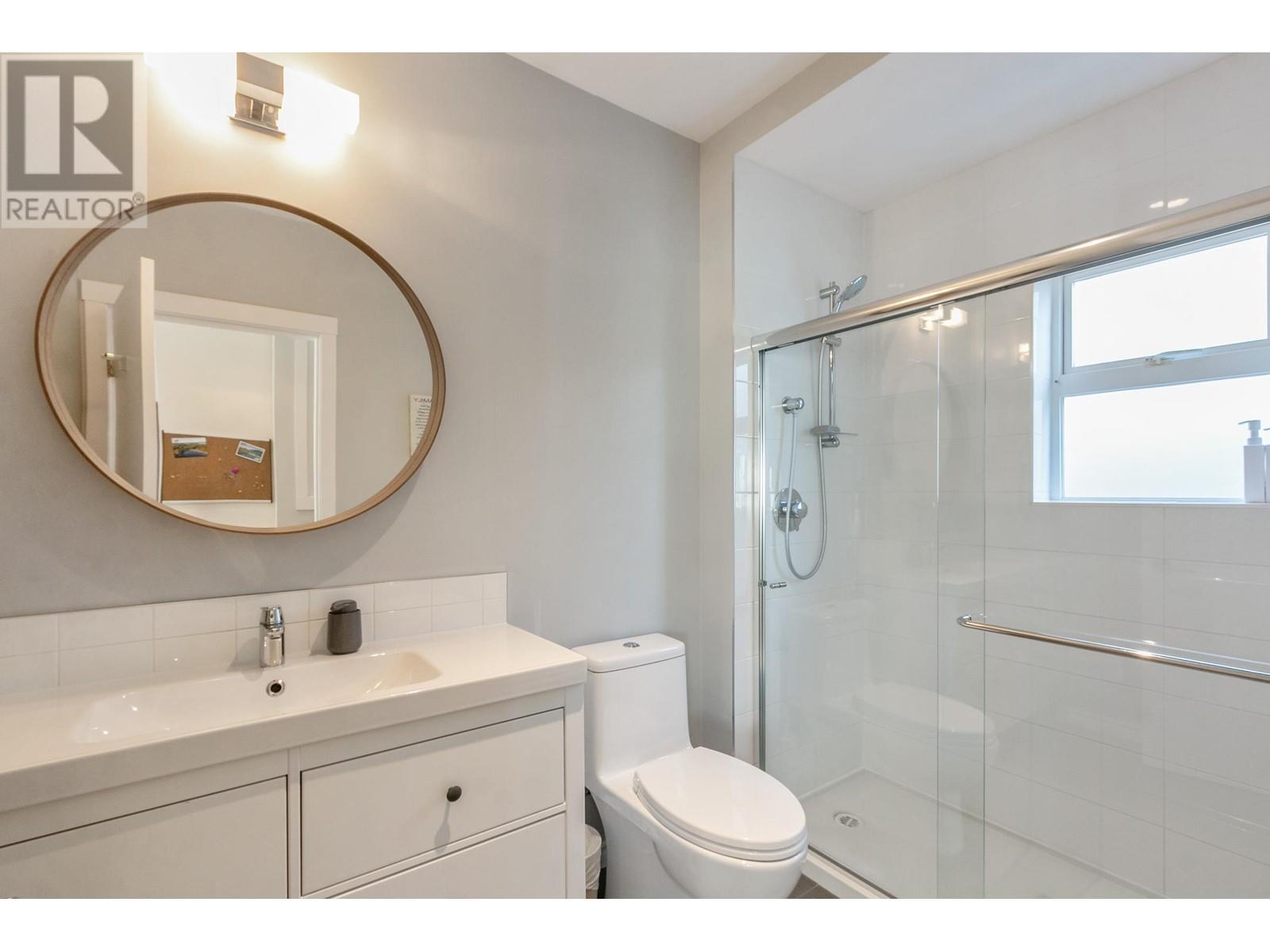 Listing Picture 12 of 34 : 5023 WINDSOR STREET, Vancouver / 溫哥華 - 魯藝地產 Yvonne Lu Group - MLS Medallion Club Member