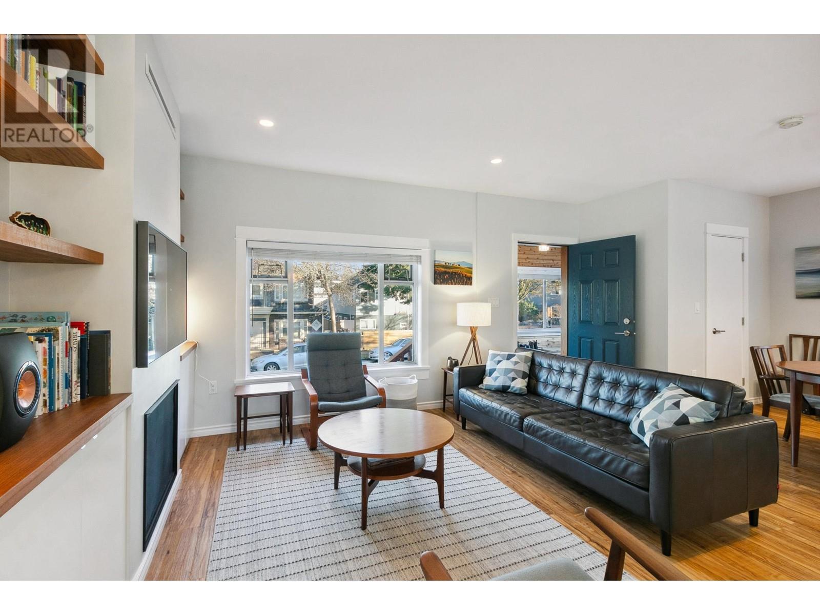 Listing Picture 5 of 34 : 5023 WINDSOR STREET, Vancouver / 溫哥華 - 魯藝地產 Yvonne Lu Group - MLS Medallion Club Member