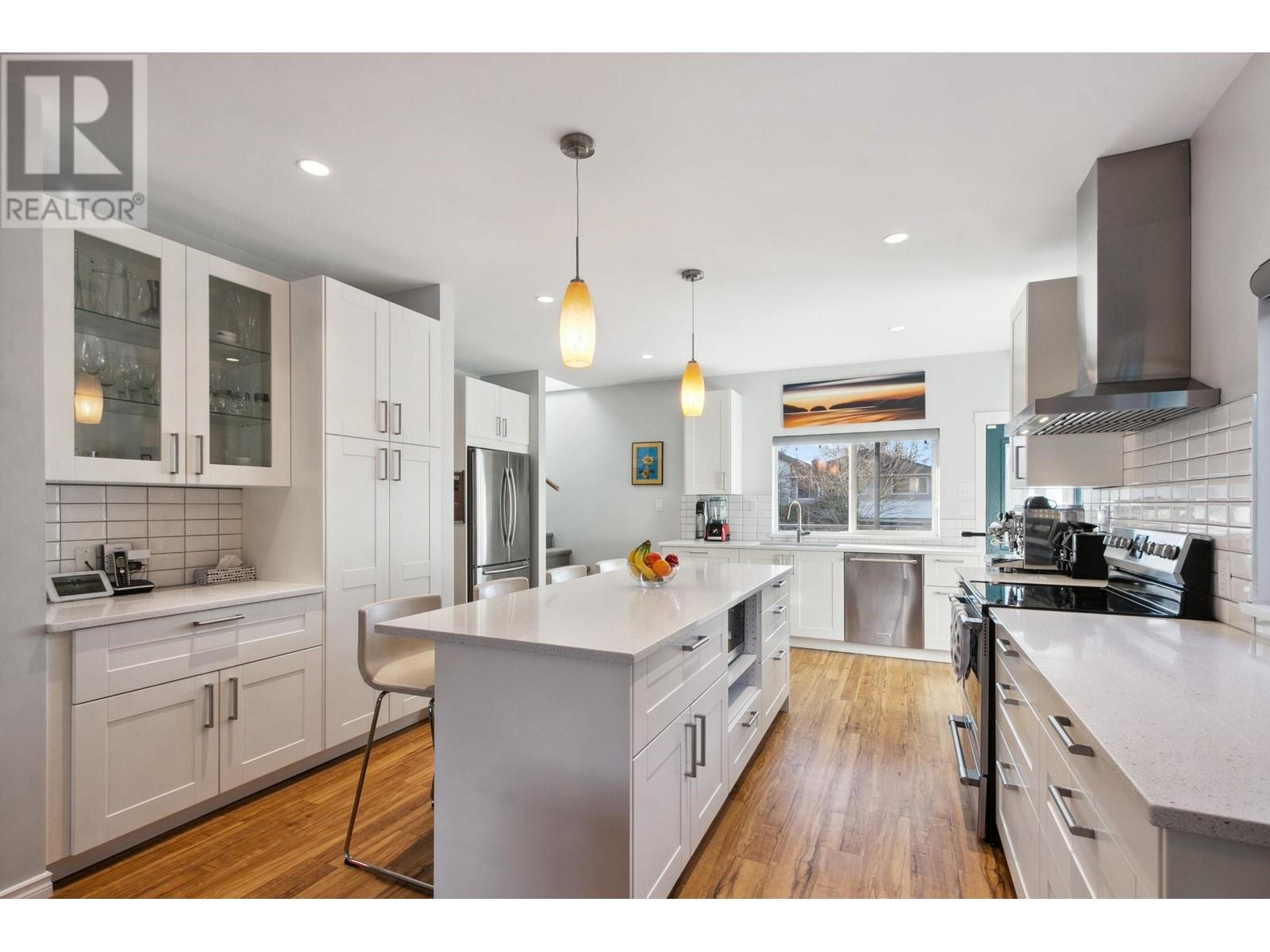 Listing Picture 9 of 34 : 5023 WINDSOR STREET, Vancouver / 溫哥華 - 魯藝地產 Yvonne Lu Group - MLS Medallion Club Member