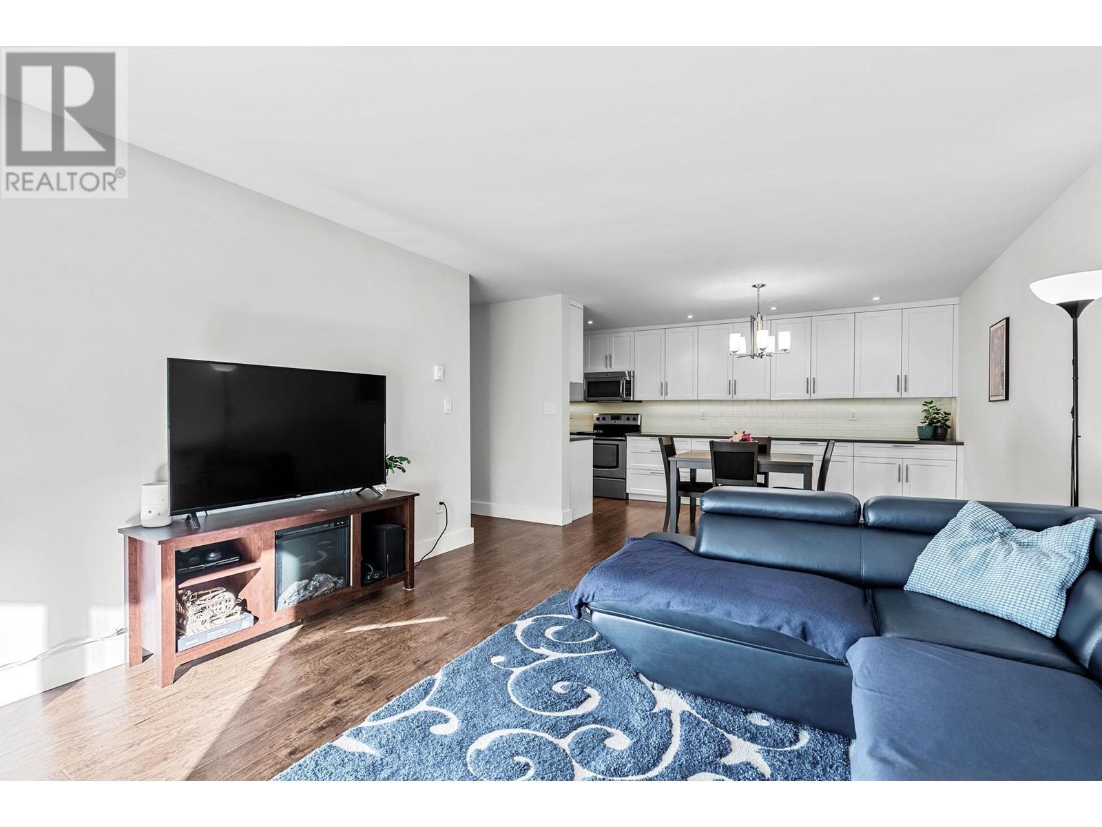 Listing Picture 7 of 27 : 205 4373 HALIFAX STREET, Burnaby / 本拿比 - 魯藝地產 Yvonne Lu Group - MLS Medallion Club Member