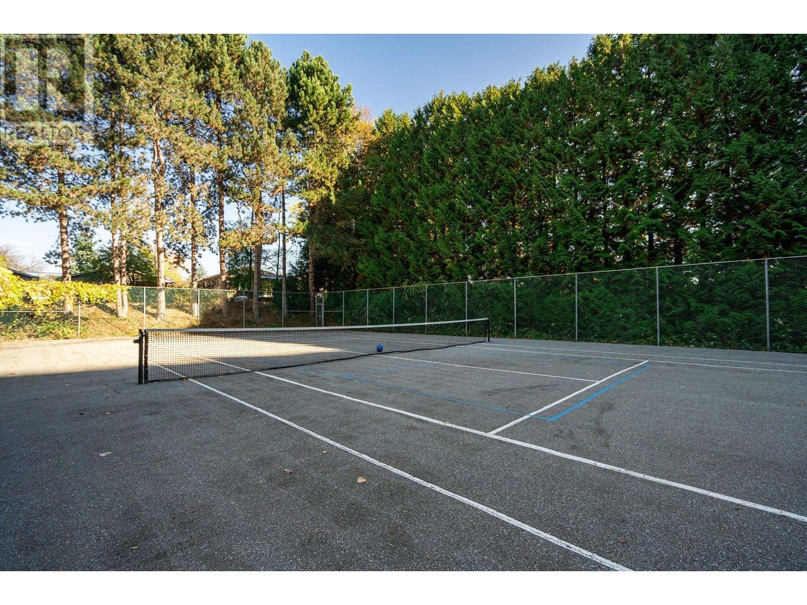 Listing Picture 27 of 27 : 205 4373 HALIFAX STREET, Burnaby / 本拿比 - 魯藝地產 Yvonne Lu Group - MLS Medallion Club Member
