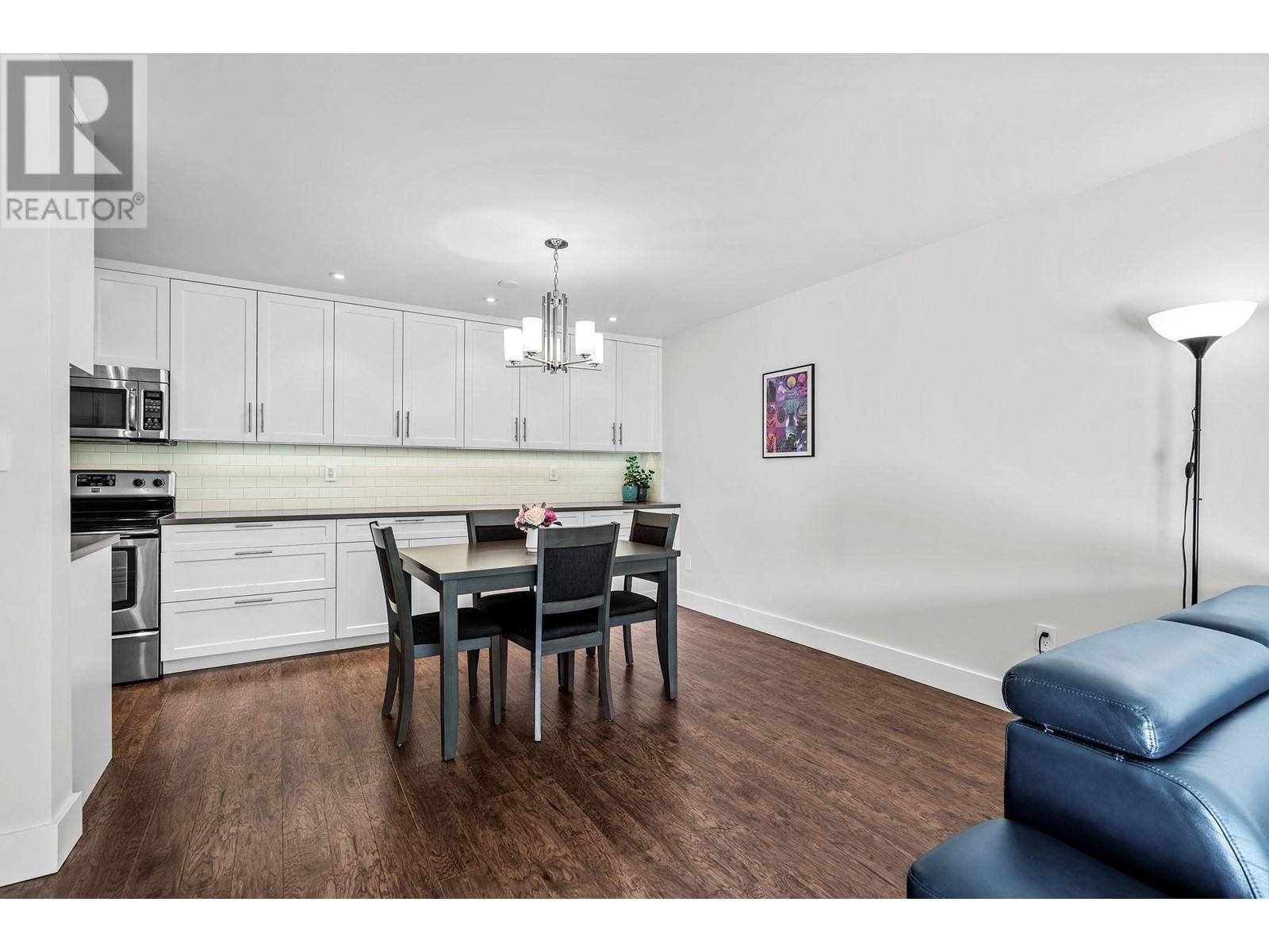 Listing Picture 8 of 27 : 205 4373 HALIFAX STREET, Burnaby / 本拿比 - 魯藝地產 Yvonne Lu Group - MLS Medallion Club Member