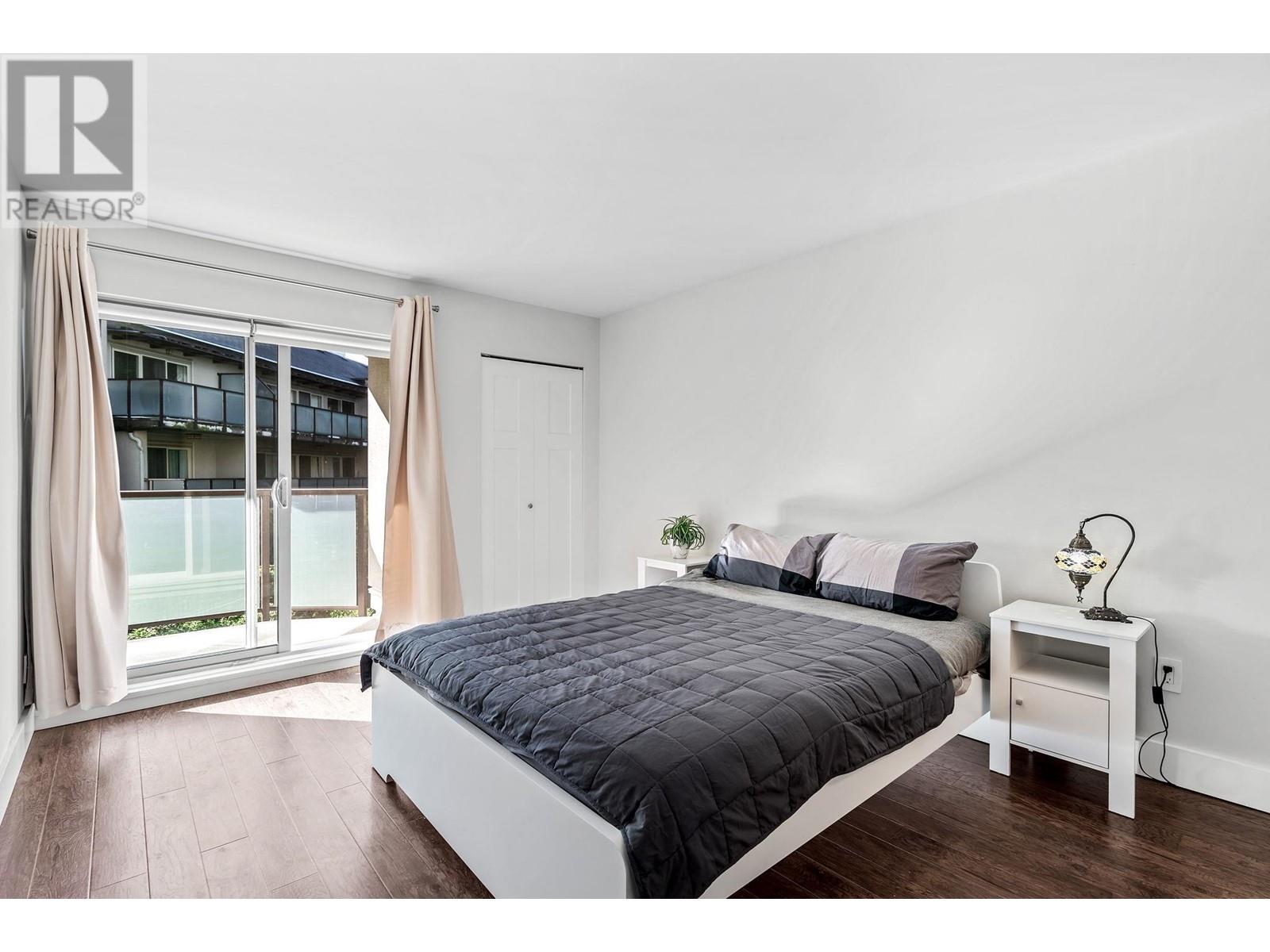 Listing Picture 16 of 27 : 205 4373 HALIFAX STREET, Burnaby / 本拿比 - 魯藝地產 Yvonne Lu Group - MLS Medallion Club Member