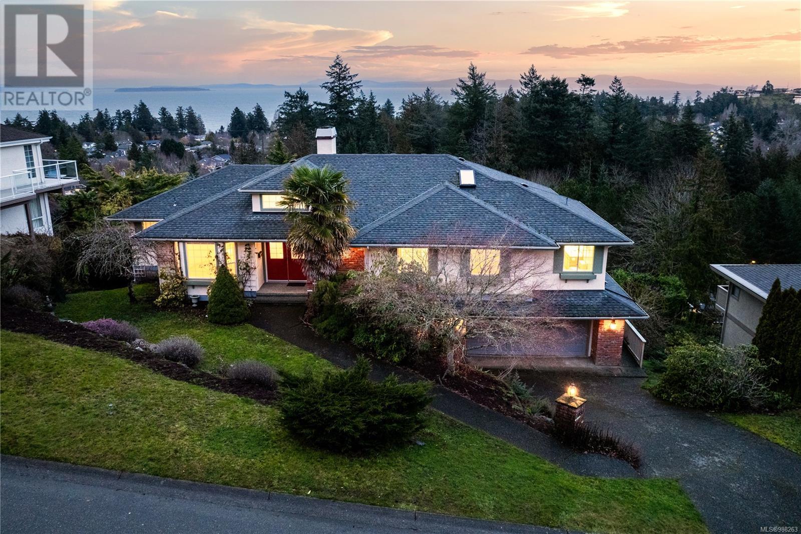 Property at 4833 Sea Ridge Dr image 1