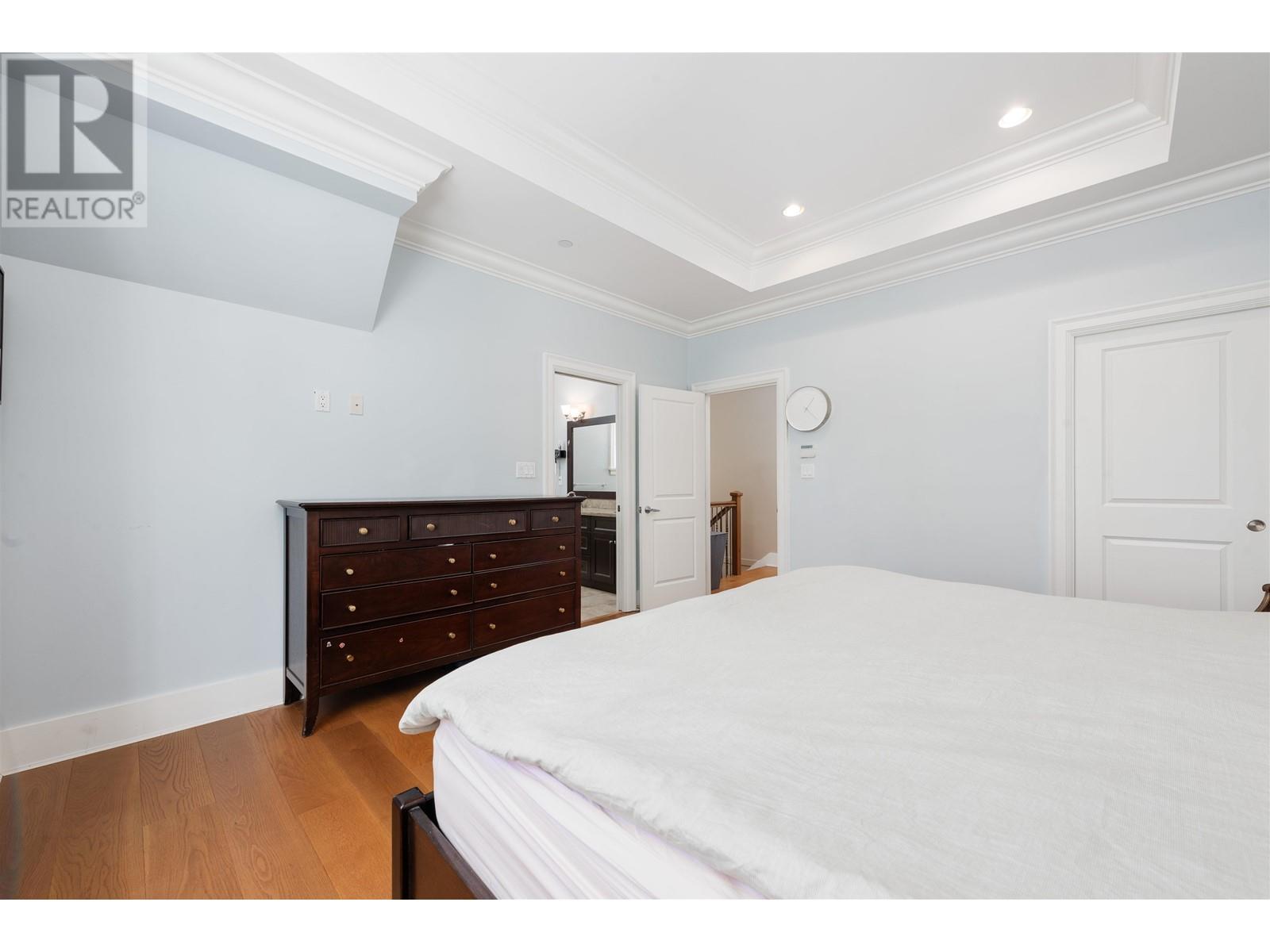 Listing Picture 22 of 40 : 4146 W 14TH AVENUE, Vancouver / 溫哥華 - 魯藝地產 Yvonne Lu Group - MLS Medallion Club Member