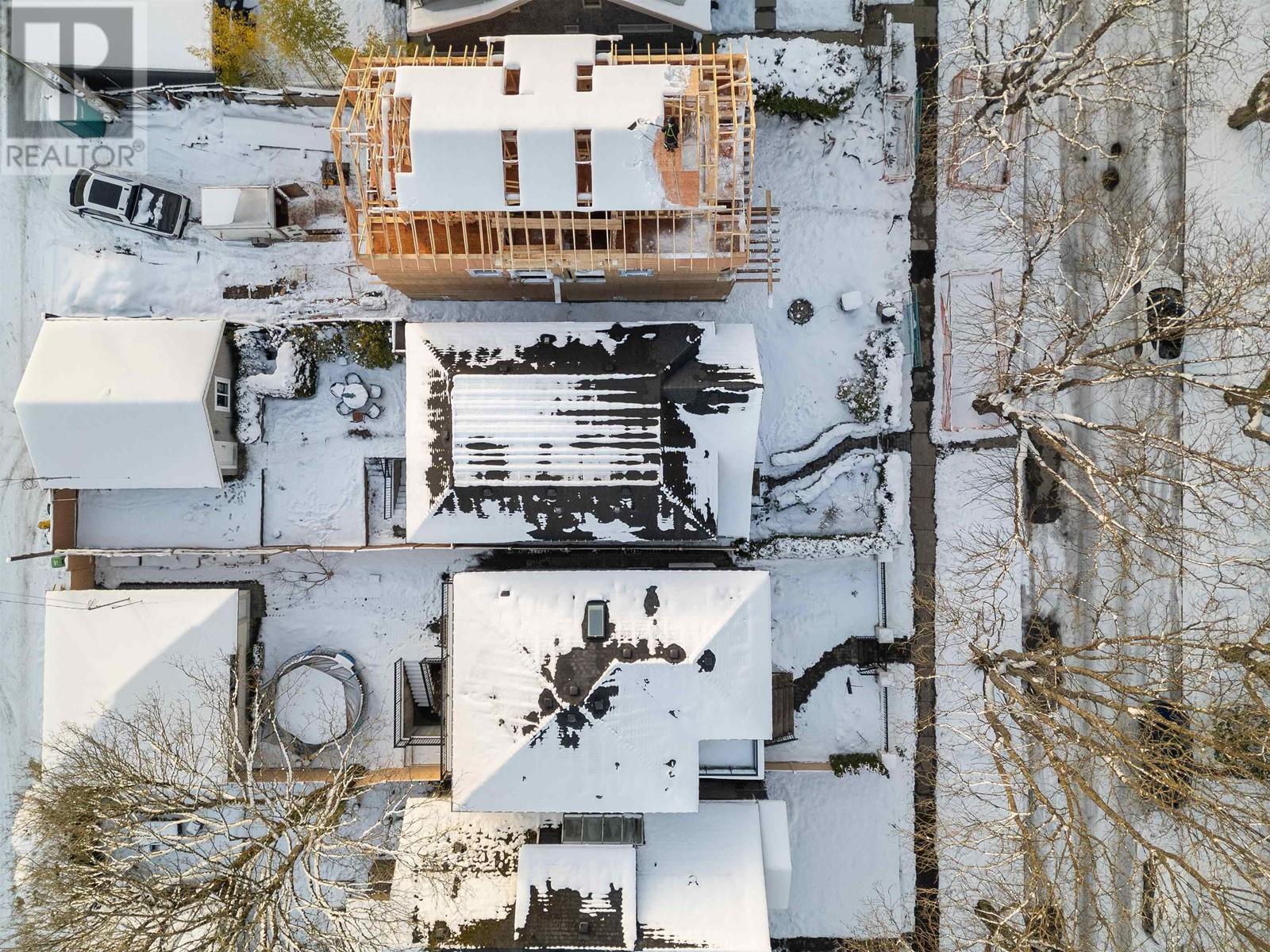 Listing Picture 38 of 40 : 4146 W 14TH AVENUE, Vancouver / 溫哥華 - 魯藝地產 Yvonne Lu Group - MLS Medallion Club Member