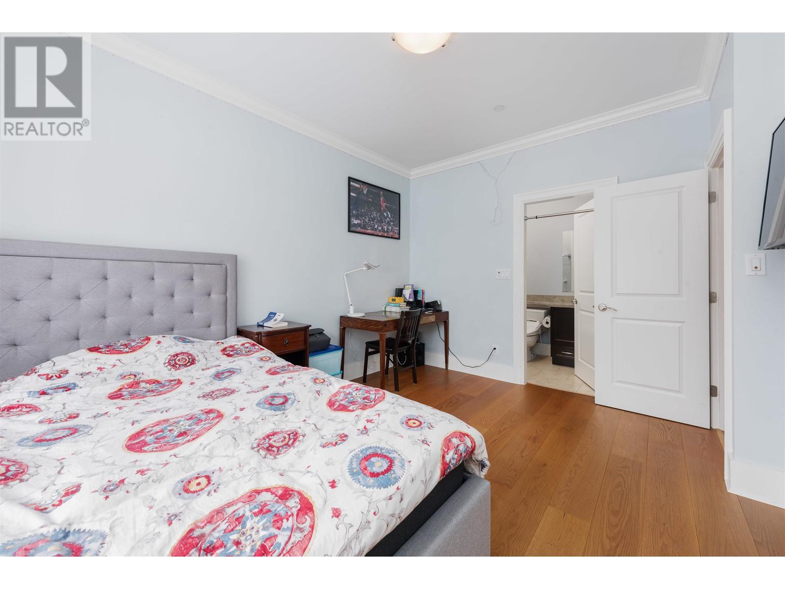 Listing Picture 27 of 40 : 4146 W 14TH AVENUE, Vancouver / 溫哥華 - 魯藝地產 Yvonne Lu Group - MLS Medallion Club Member