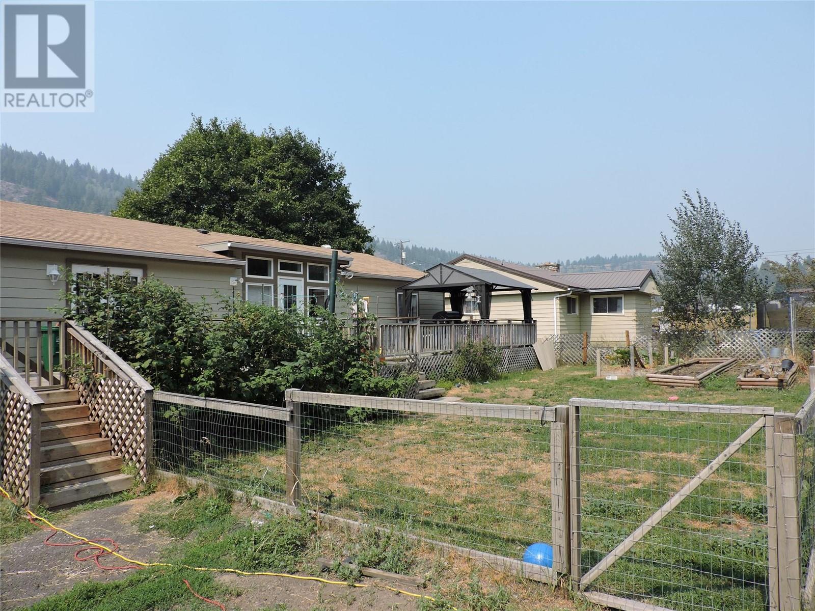684 Government  N Avenue, Greenwood, British Columbia  V0H 1J0 - Photo 3 - 10336812