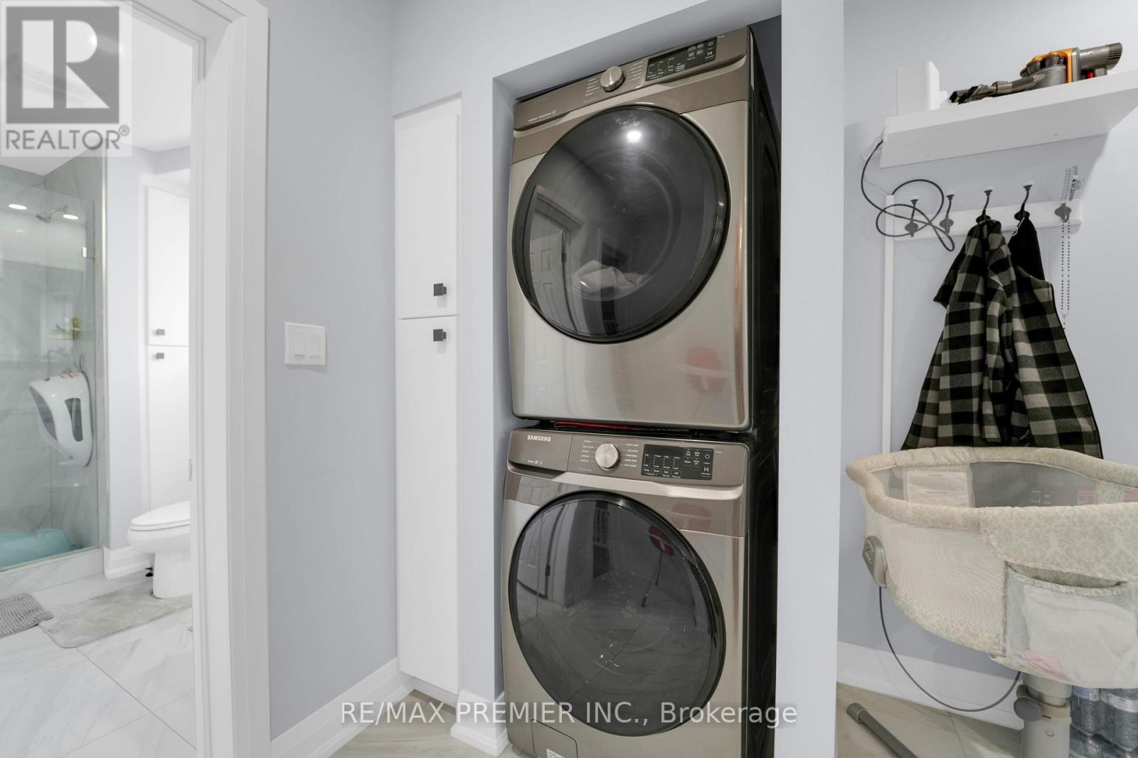 434 Victoria Park Avenue, Toronto, Ontario  M4E 3T2 - Photo 6 - E11988329