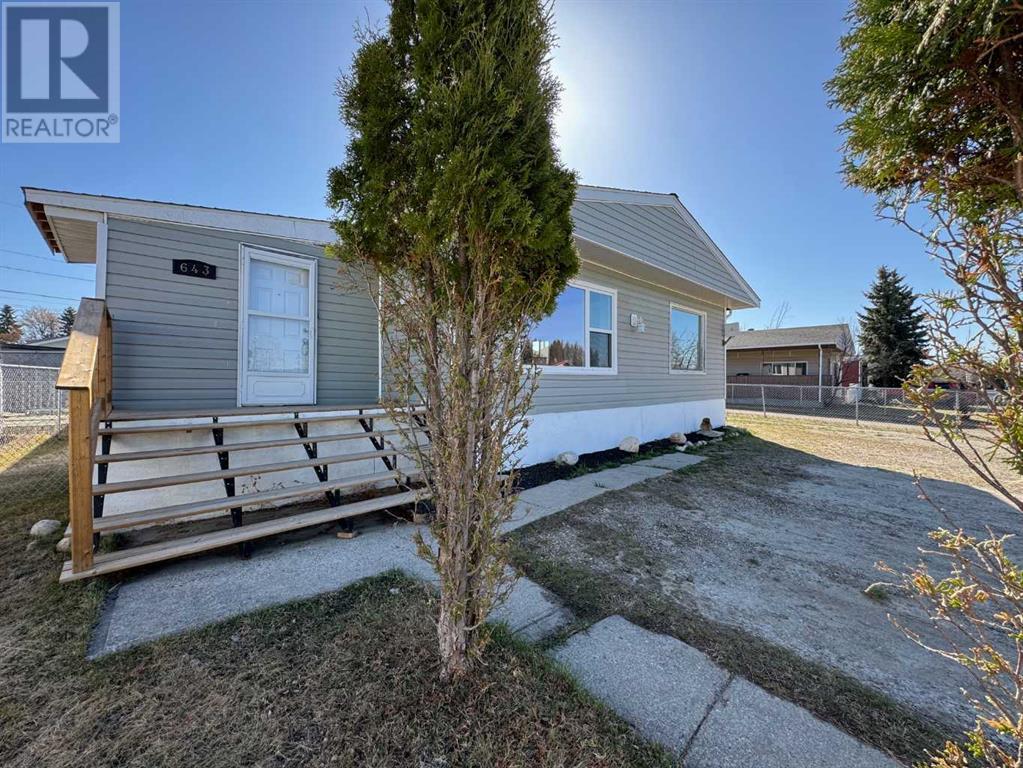 643 53 Street, Edson, Alberta  T7E 1K4 - Photo 2 - A2197334