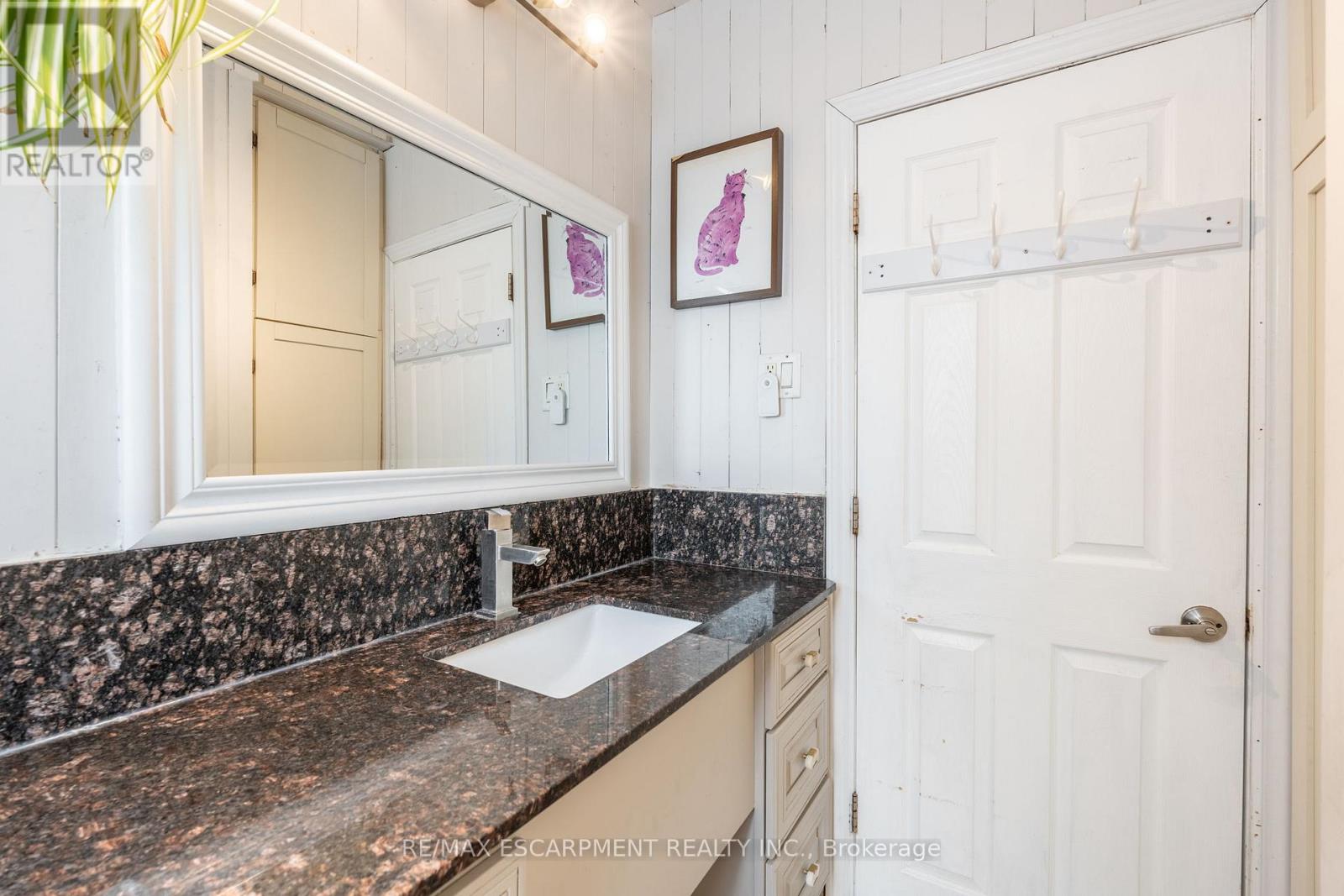 71 Clyde Street, Hamilton (Landsdale), Ontario  L8L 5R5 - Photo 14 - X11991423