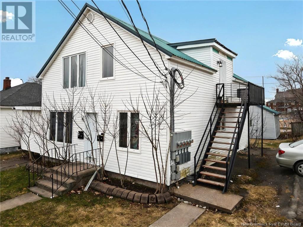 14 Lefurgey Avenue, Moncton, New Brunswick  E1C 7G3 - Photo 3 - NB112868
