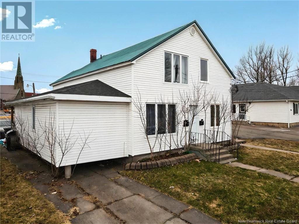 14 Lefurgey Avenue, Moncton, New Brunswick  E1C 7G3 - Photo 2 - NB112868